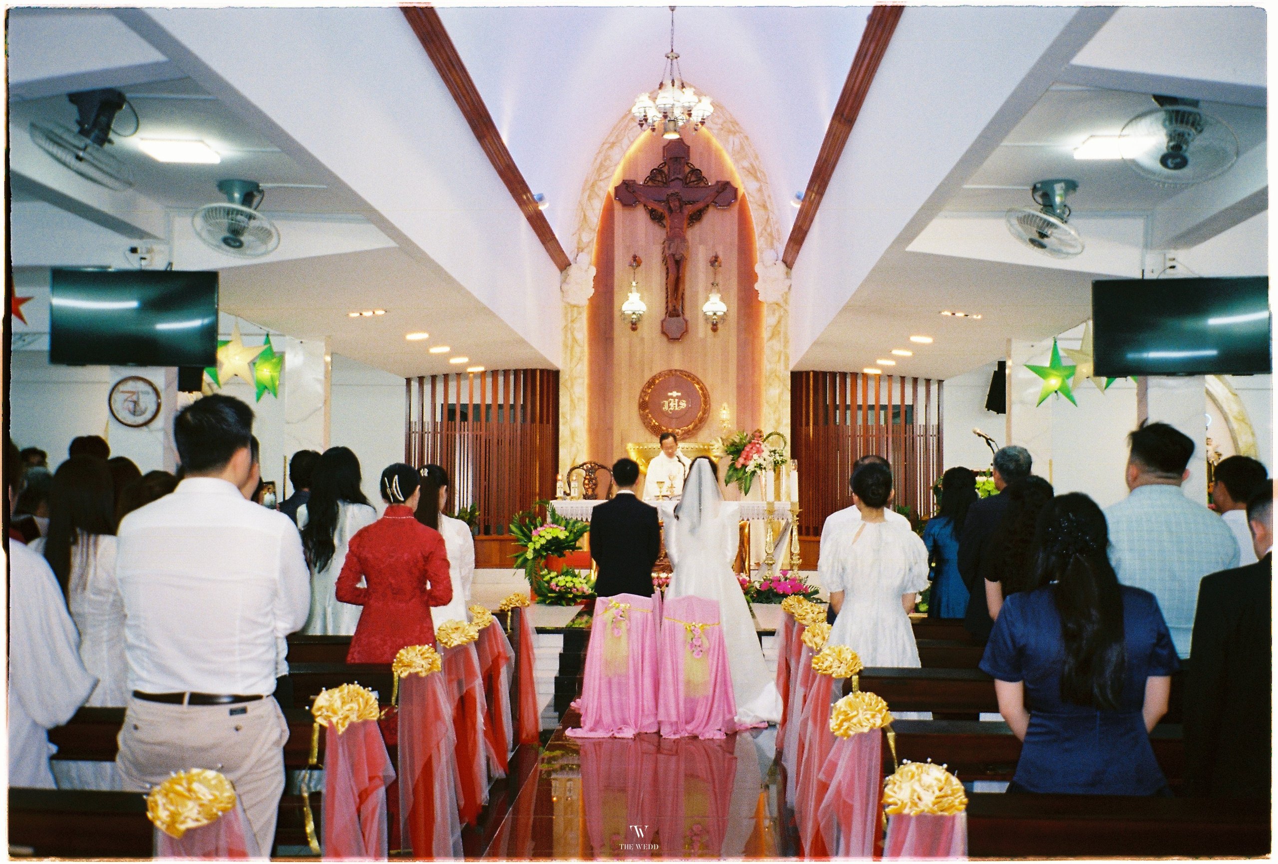 CANG & TRANG | FUJI400 & KODAK400. WEDDING PHOTOGRAPHER IN VIETNAM