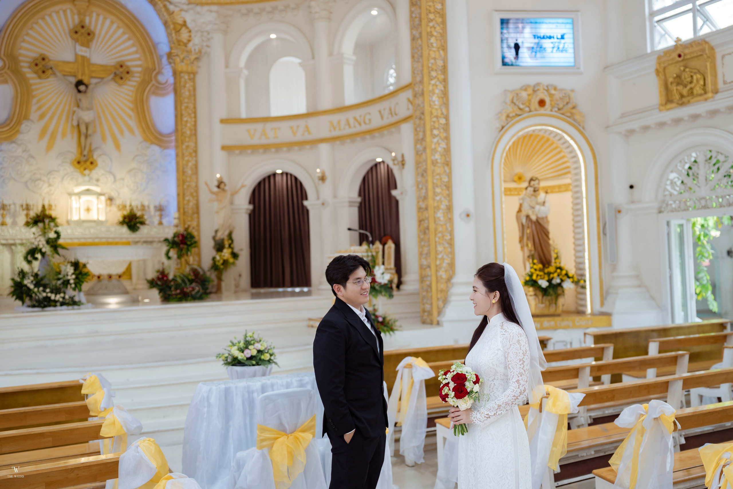 NHÀ THỜ — ANH & TRANG. WEDDING PHOTOGRAPHER IN VIETNAM