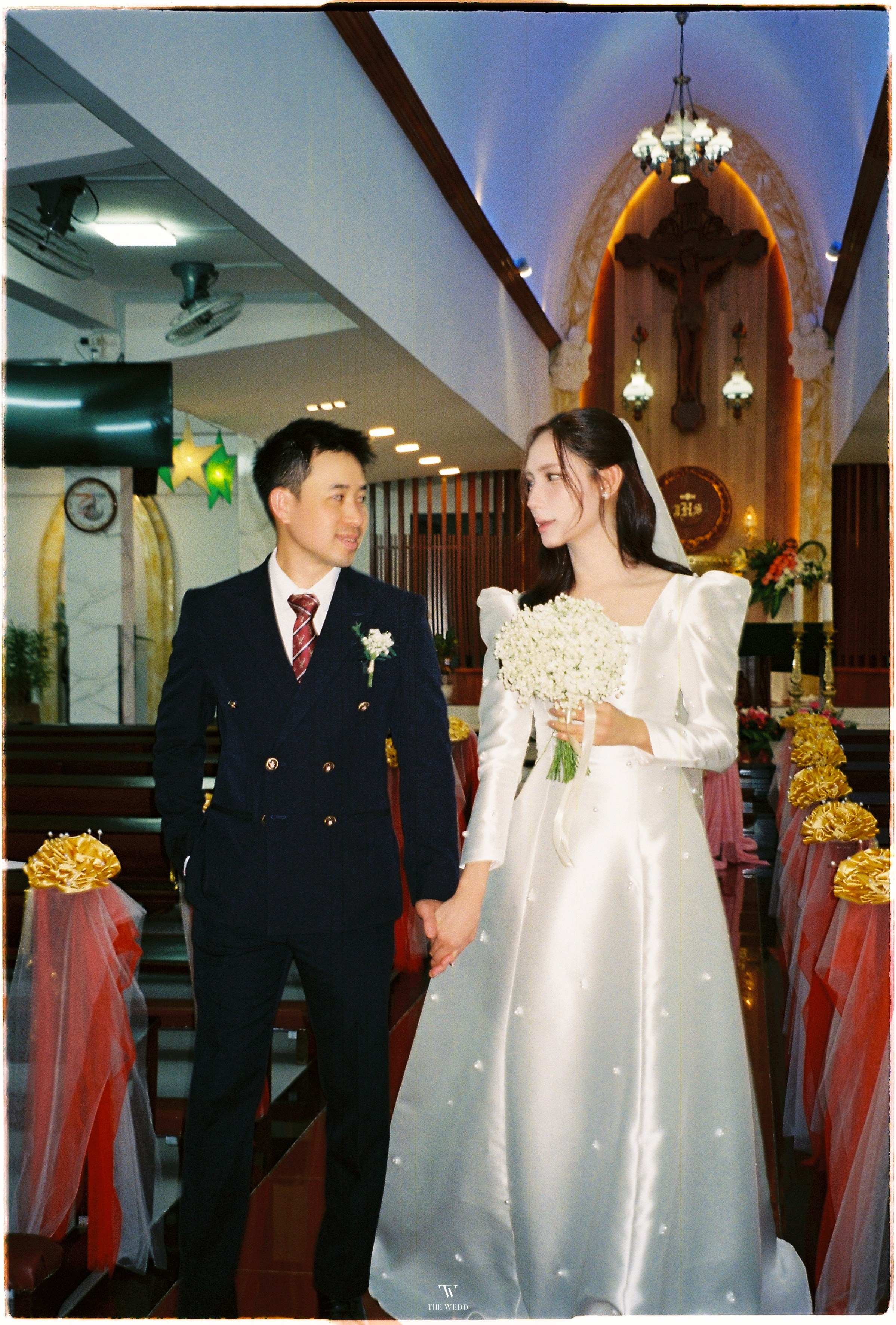 CANG & TRANG | FUJI400 & KODAK400. WEDDING PHOTOGRAPHER IN VIETNAM
