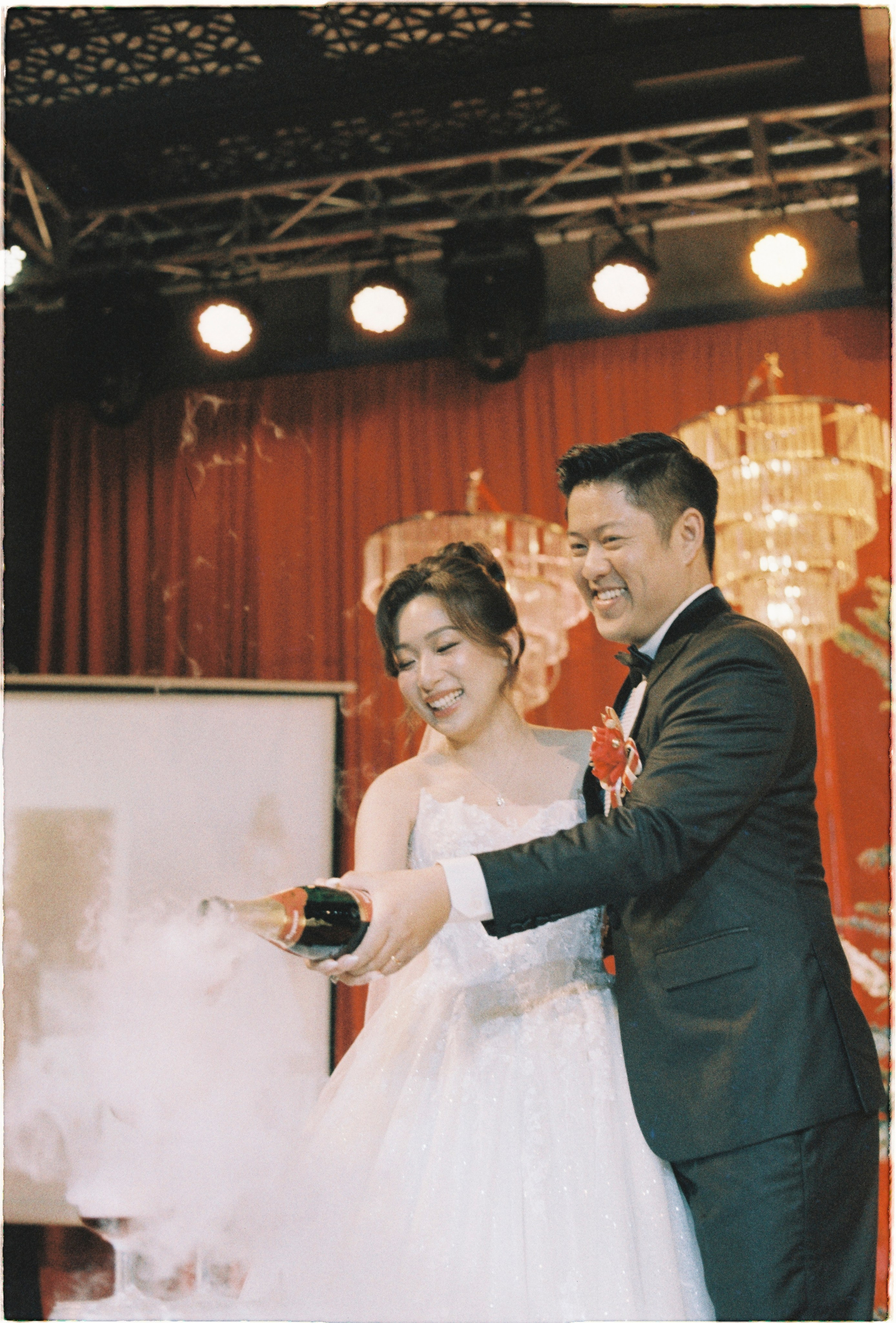 ERIC & NHA | VISON OUTDATE 500. WEDDING PHOTOGRAPHER IN VIETNAM