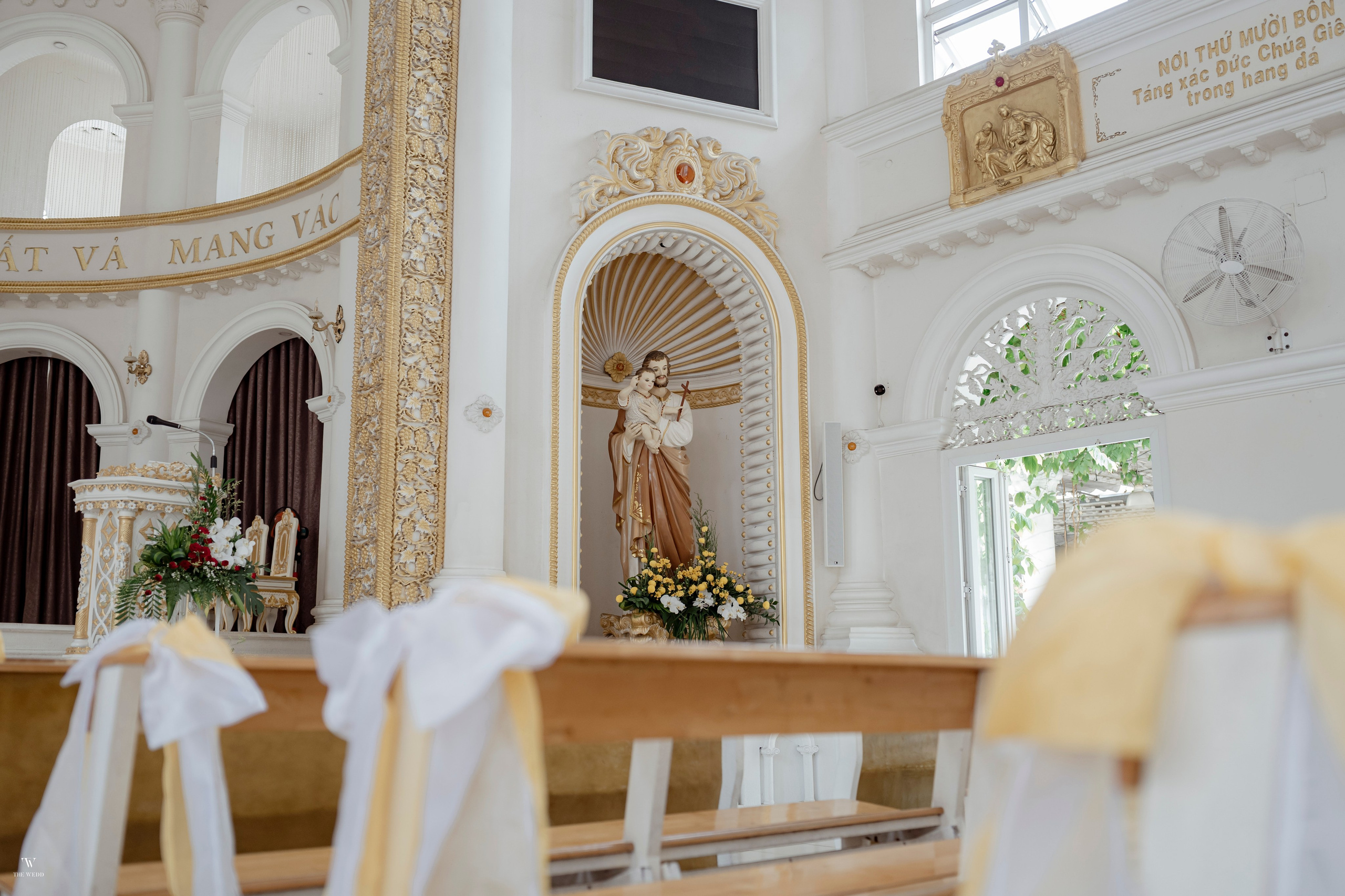 NHÀ THỜ — ANH & TRANG. WEDDING PHOTOGRAPHER IN VIETNAM