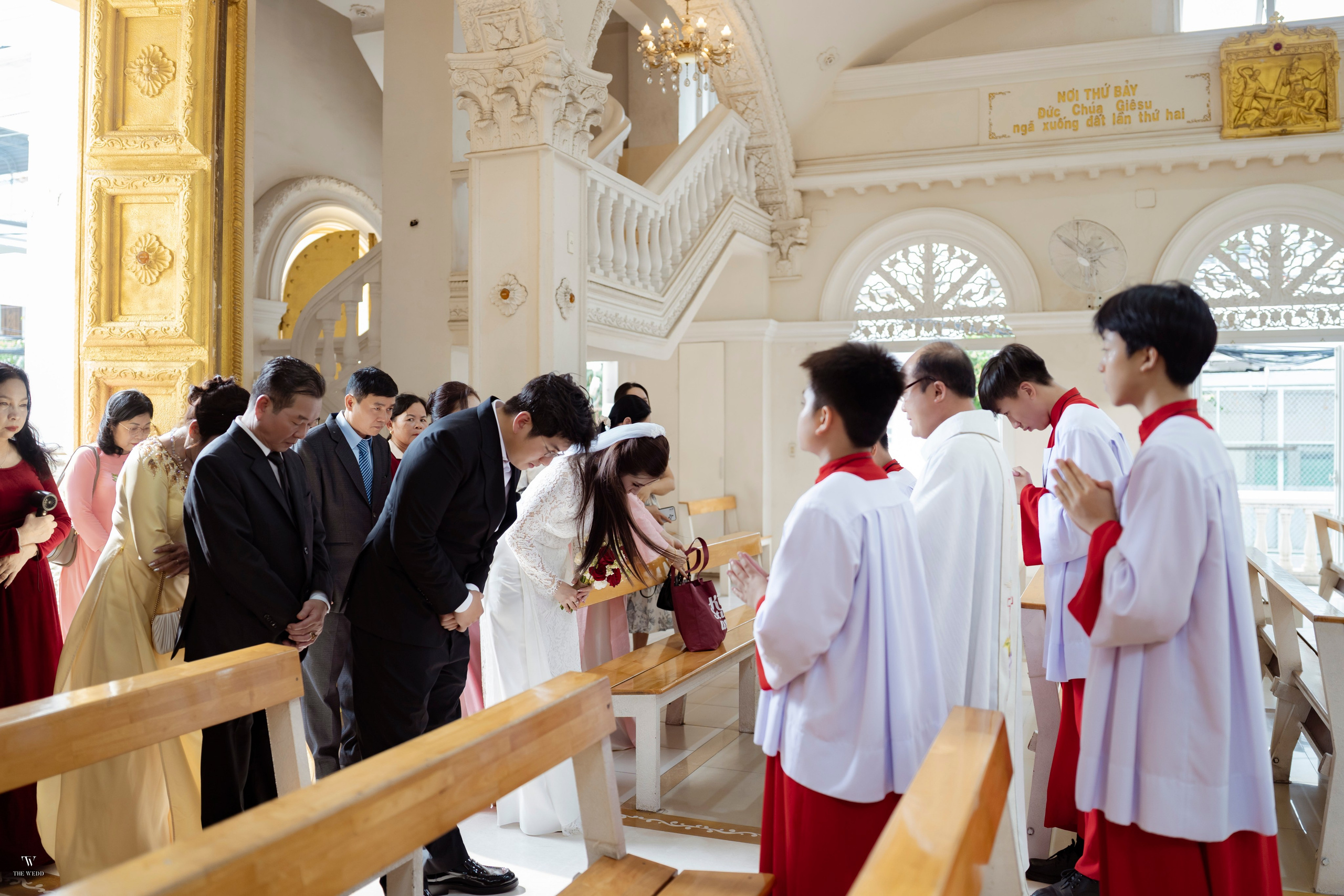 NHÀ THỜ — ANH & TRANG. WEDDING PHOTOGRAPHER IN VIETNAM