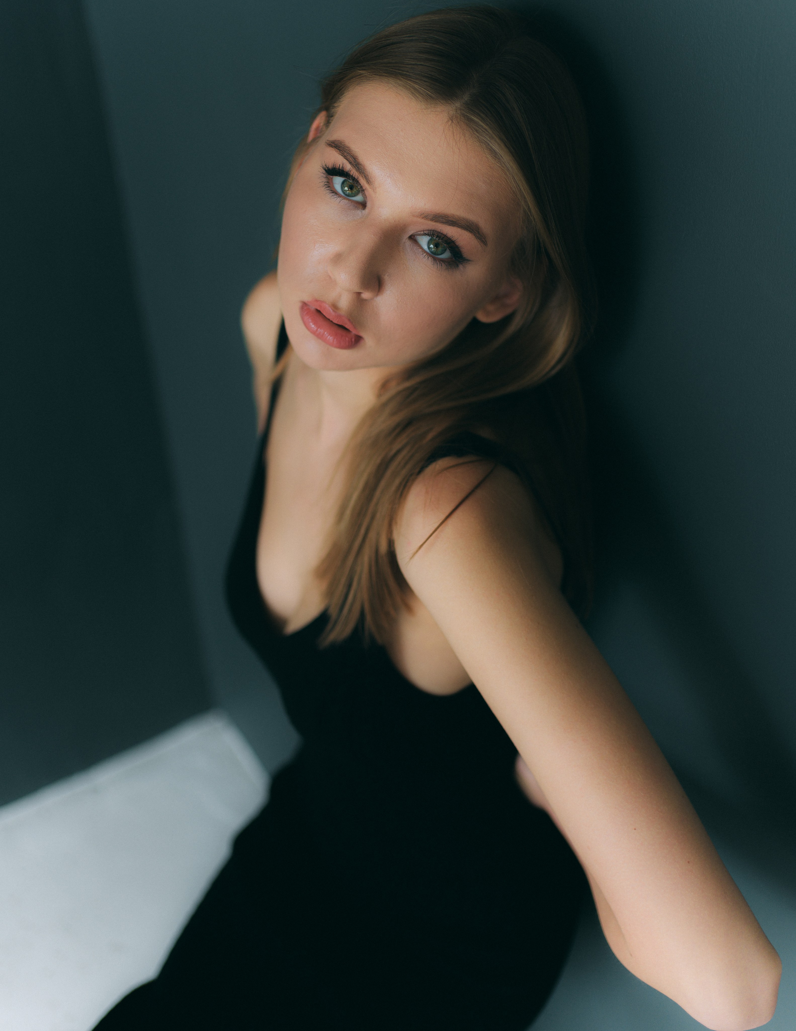 Dress. Alisha Geva женский портретный фотограф в Дубае