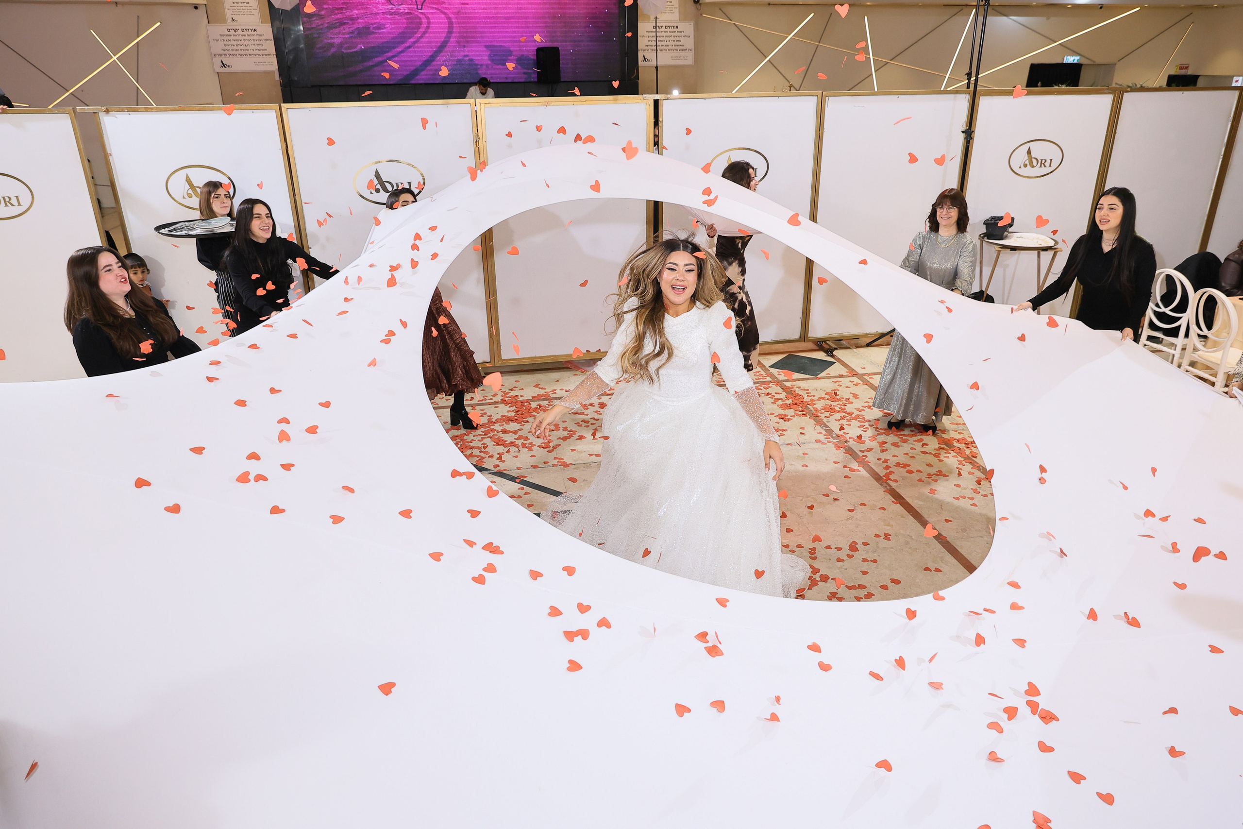 B & M. משה מנשה צלם חתונות