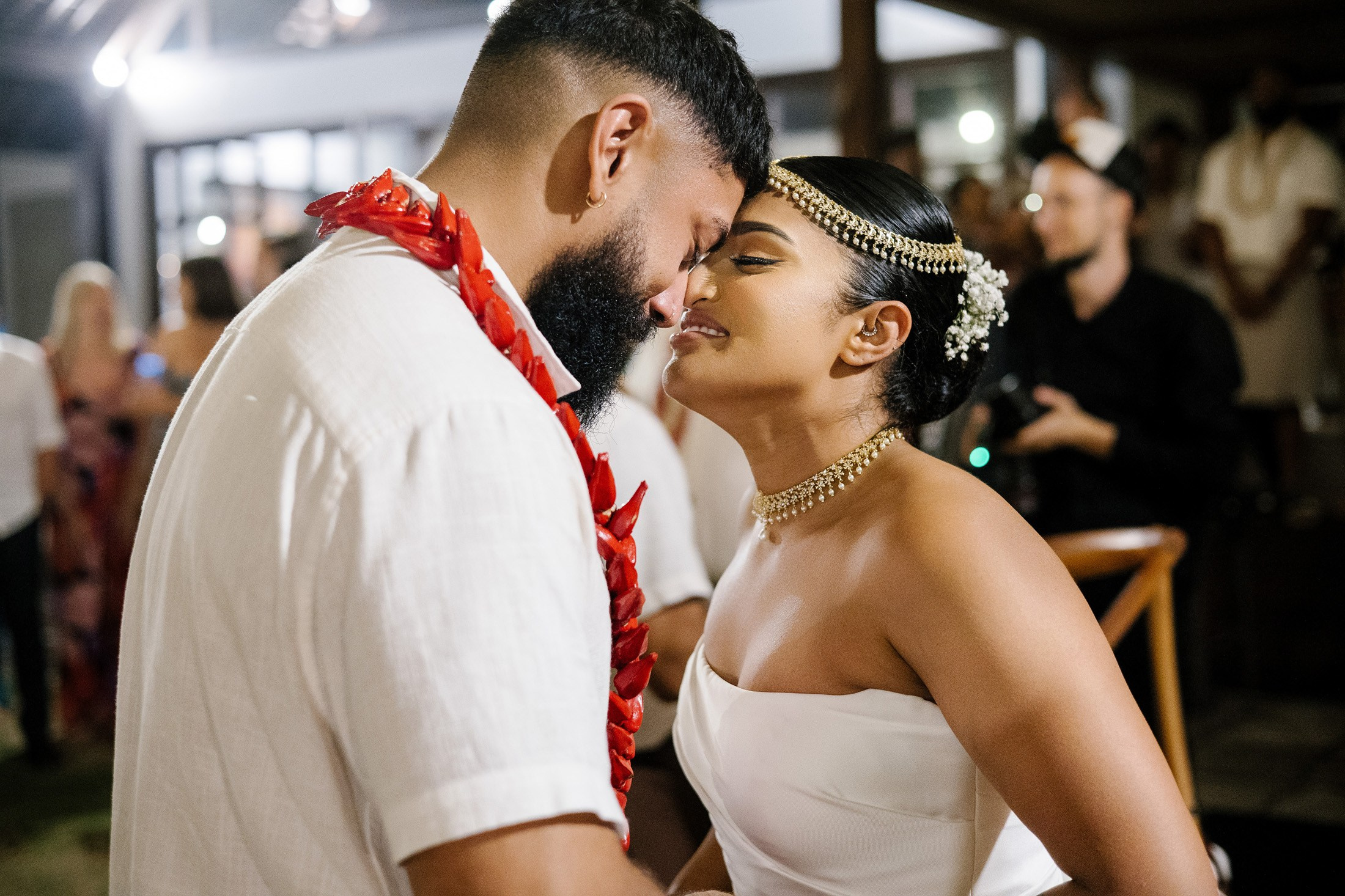 Big funny wedding with guests in paradise Bali island. Get.it.feel — Aesthetic Photography and Videography