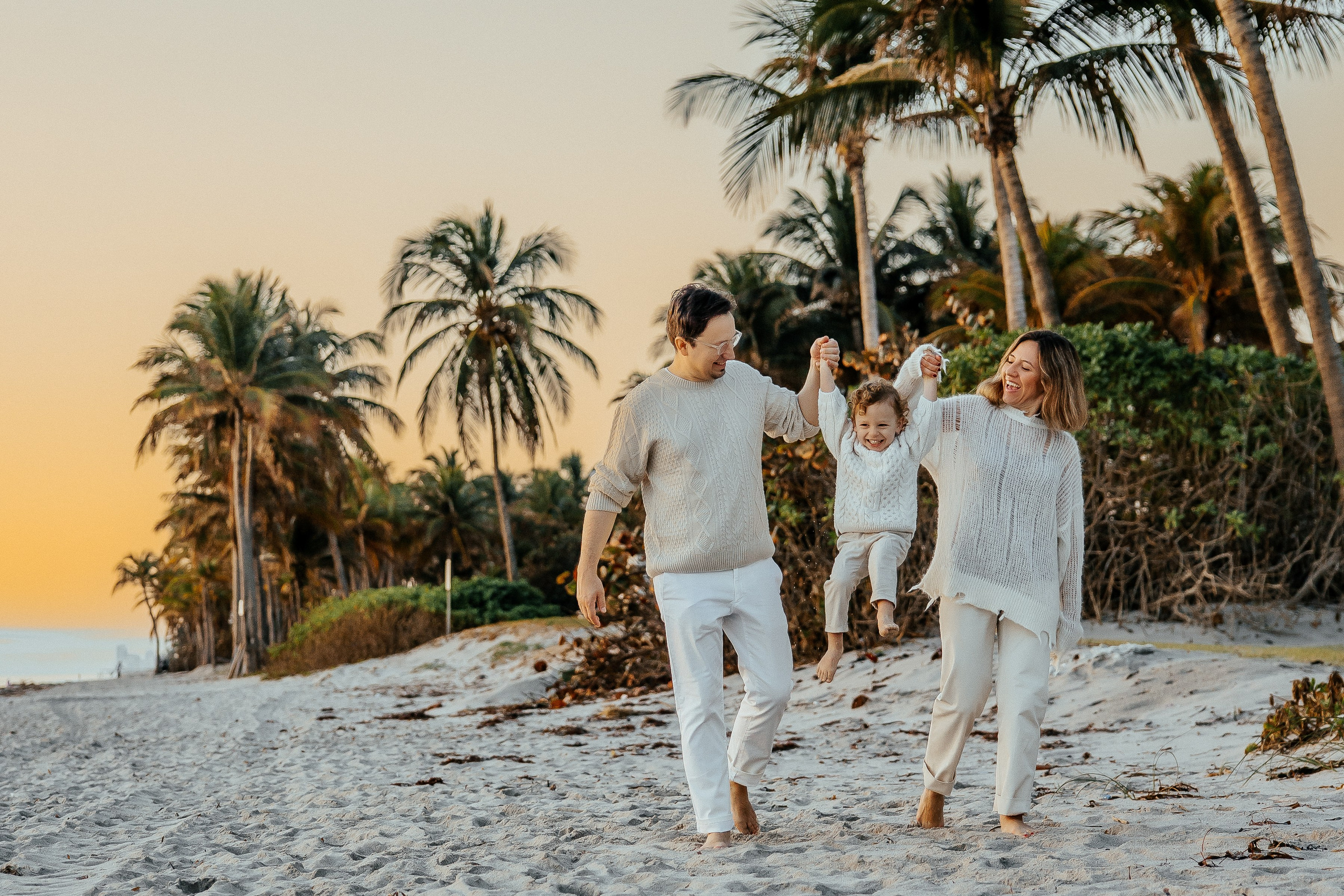 Family. Alya Leto Photographer