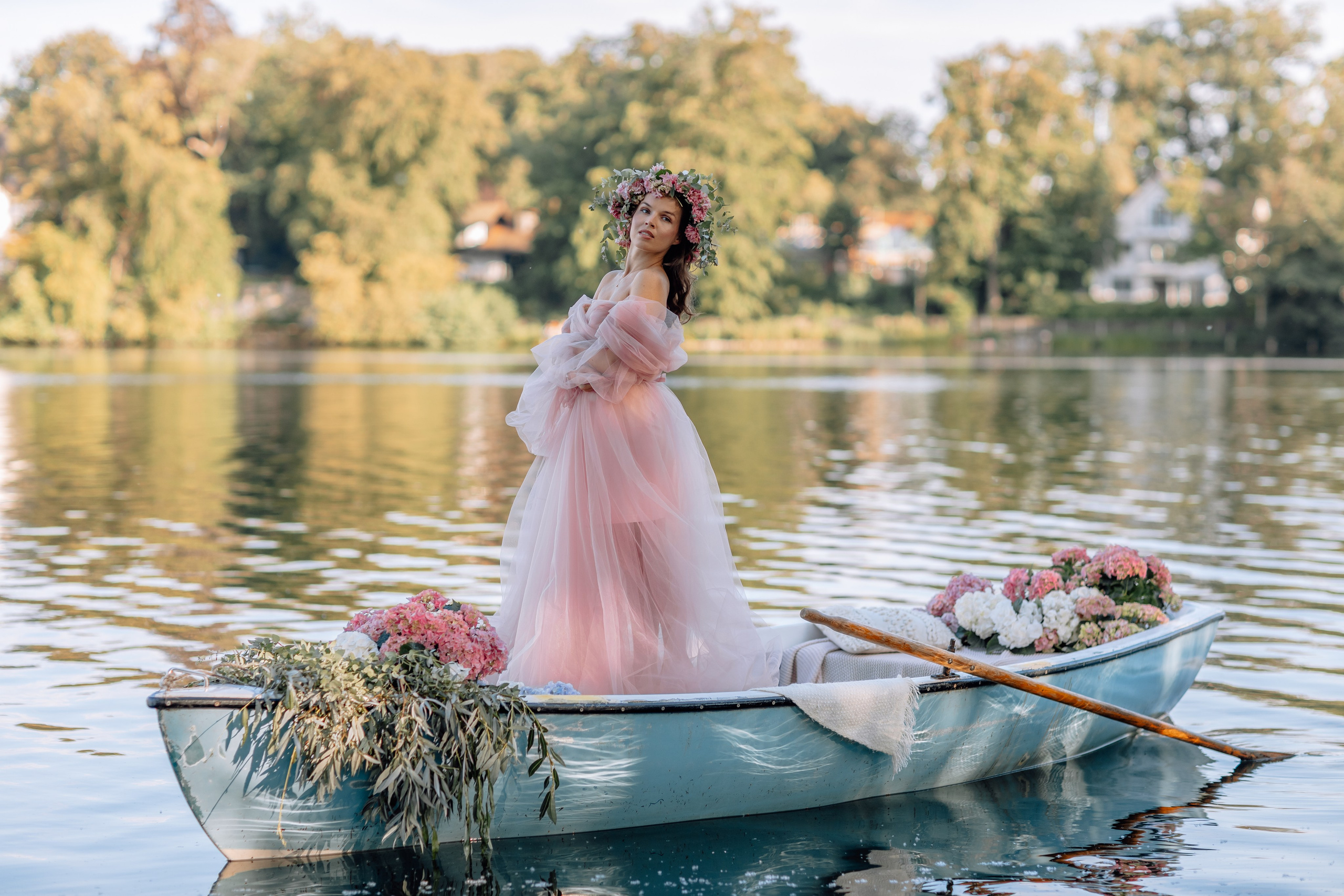 Das Boot mit Blumen. Hochzeitsfotograf München Taufe Familienfotograf Tanja Mauke