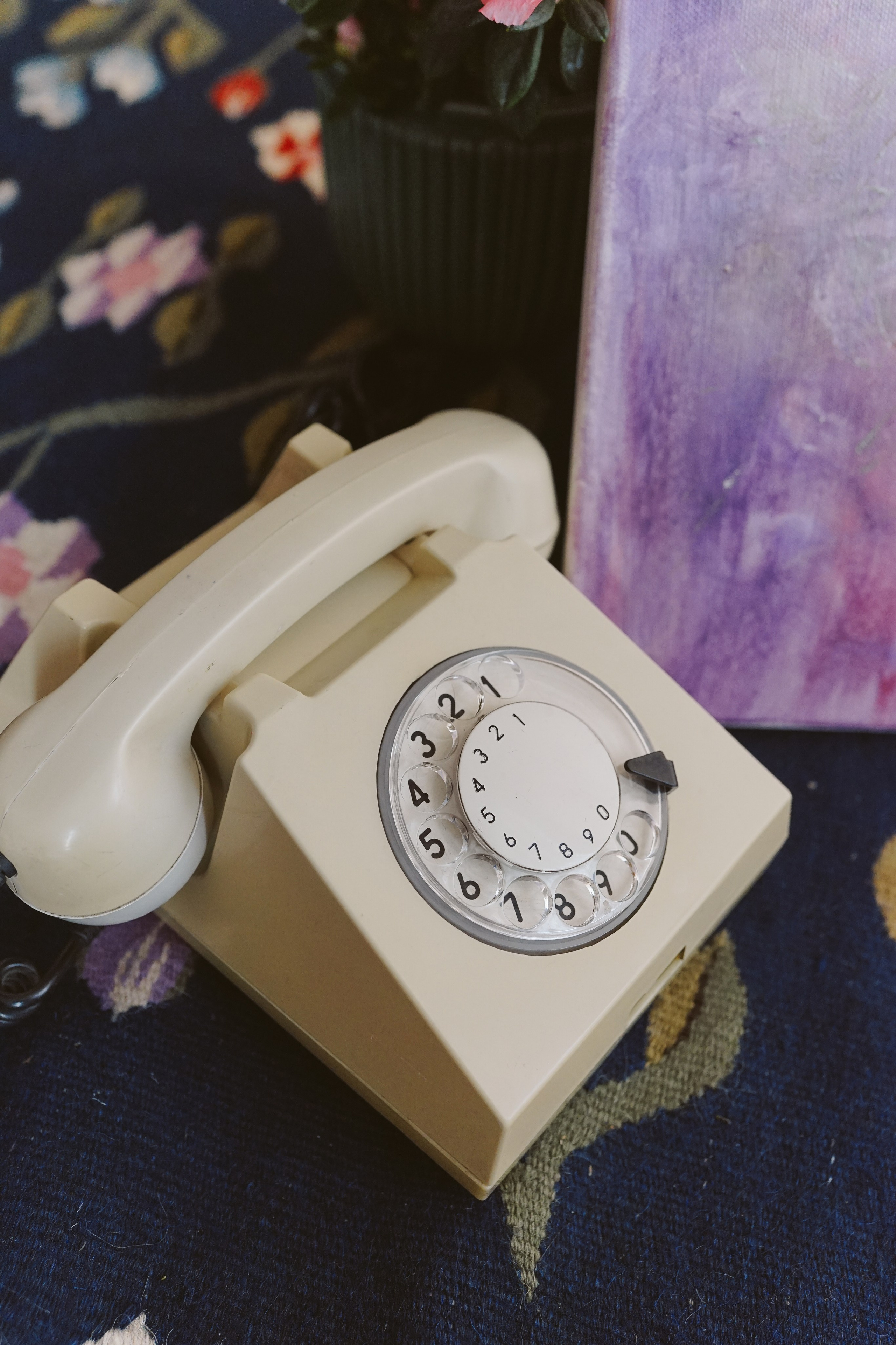 Tu nu știi Viata? Expoziție Univers Ludic | Mădălina Beda. Madalina Beda- Artist vizual, fotograf, doula la nastere, consultant babywearing Brasov si in toata tara