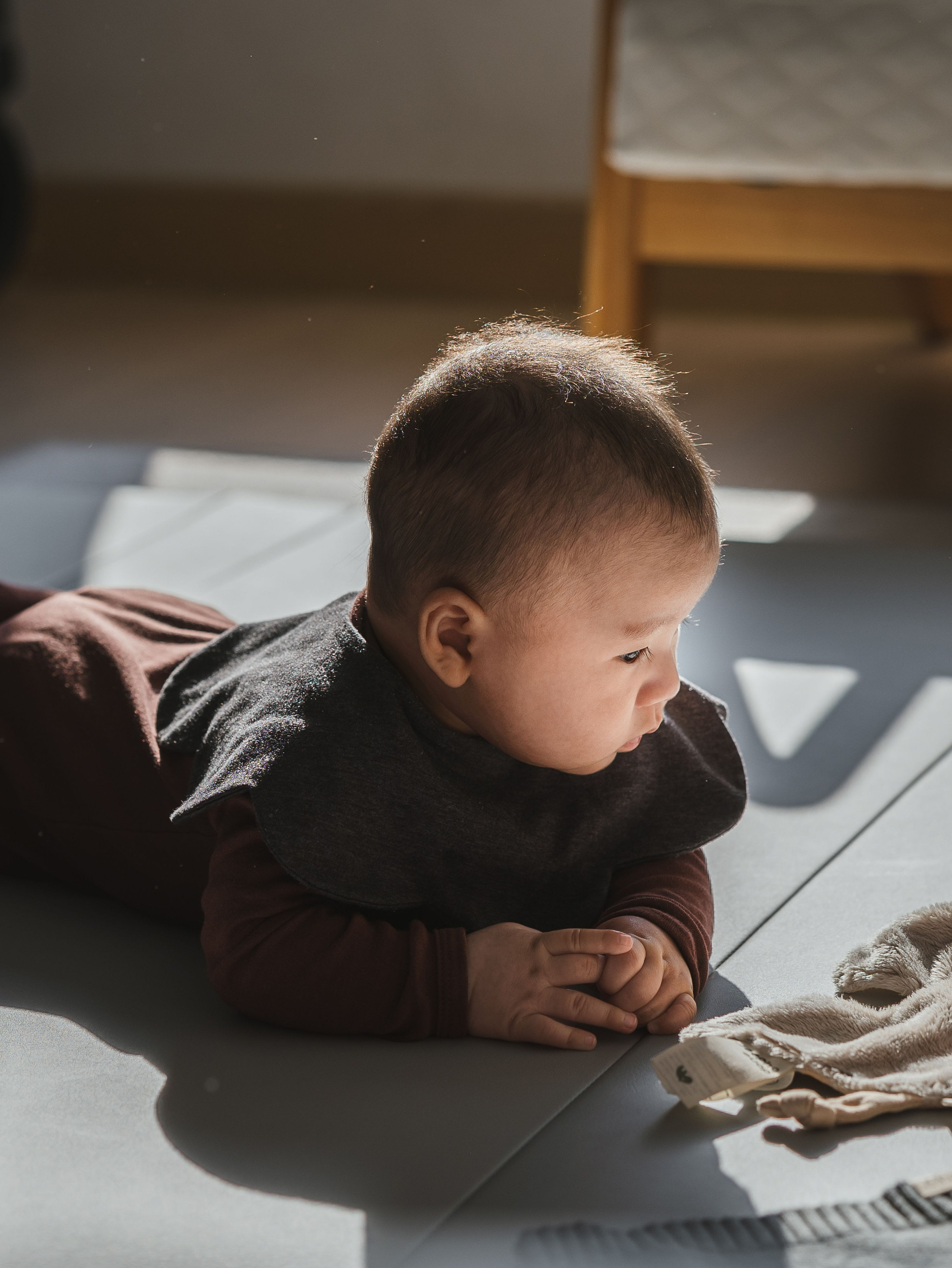 Family photo shoot at the 100th day of life. Shanghai Family Photographer Dora