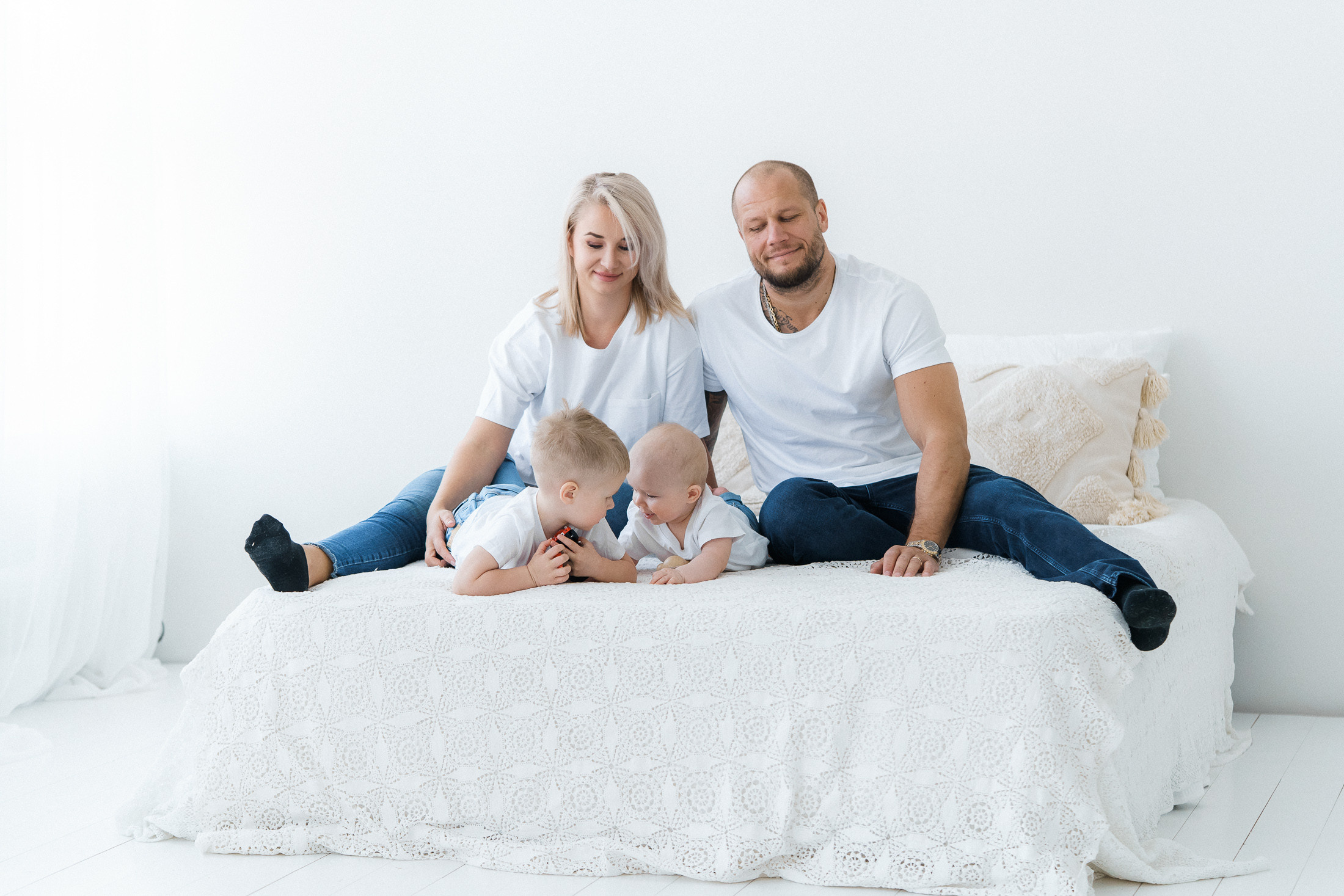 Perhekuvaus Helsingissä – Kauniita Hetkiä ja Ikimuistoisia Kuvia Perheellesi