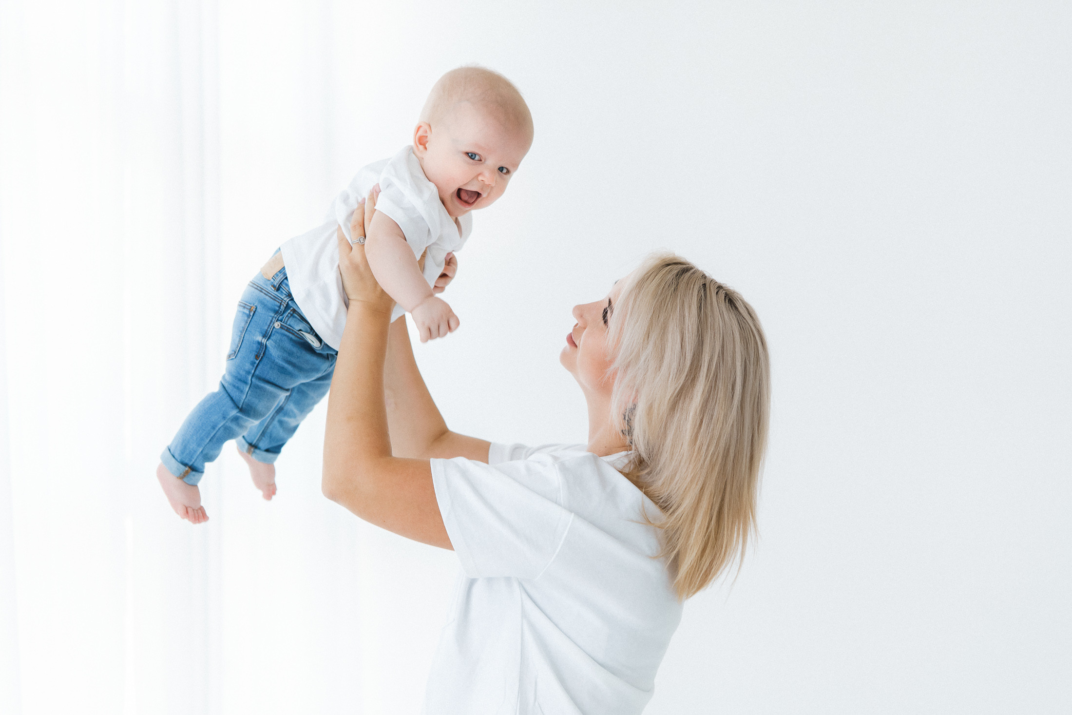 Perhekuvaus Helsingissä – Kauniita Hetkiä ja Ikimuistoisia Kuvia Perheellesi