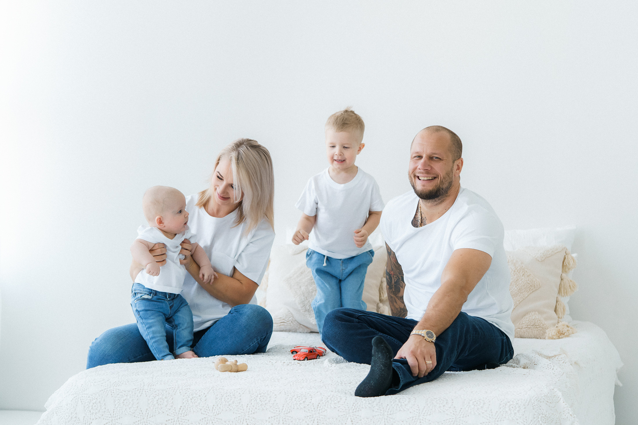 Perhekuvaus Helsingissä – Kauniita Hetkiä ja Ikimuistoisia Kuvia Perheellesi