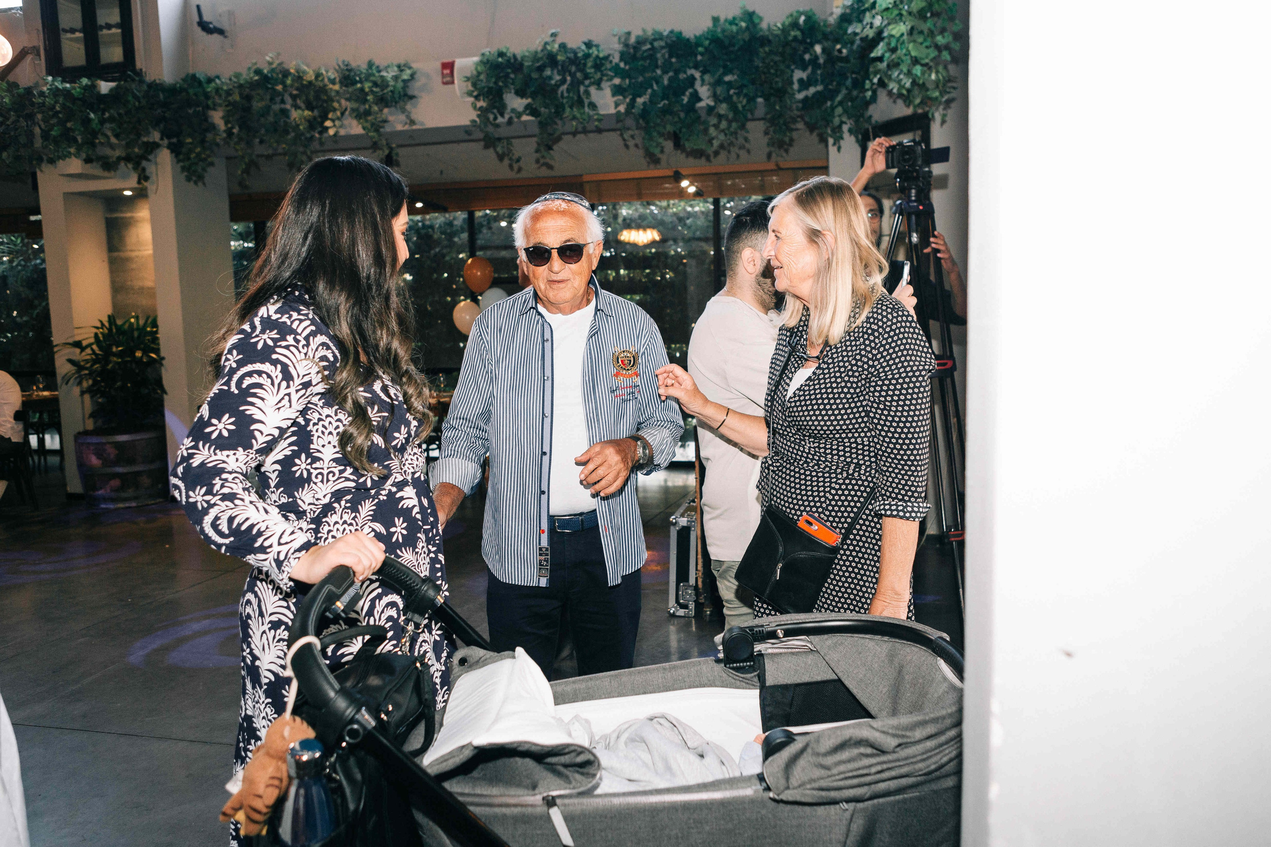 BRIT MILA (BIG EVENT). PHOTOGRAPHER IN ISRAEL