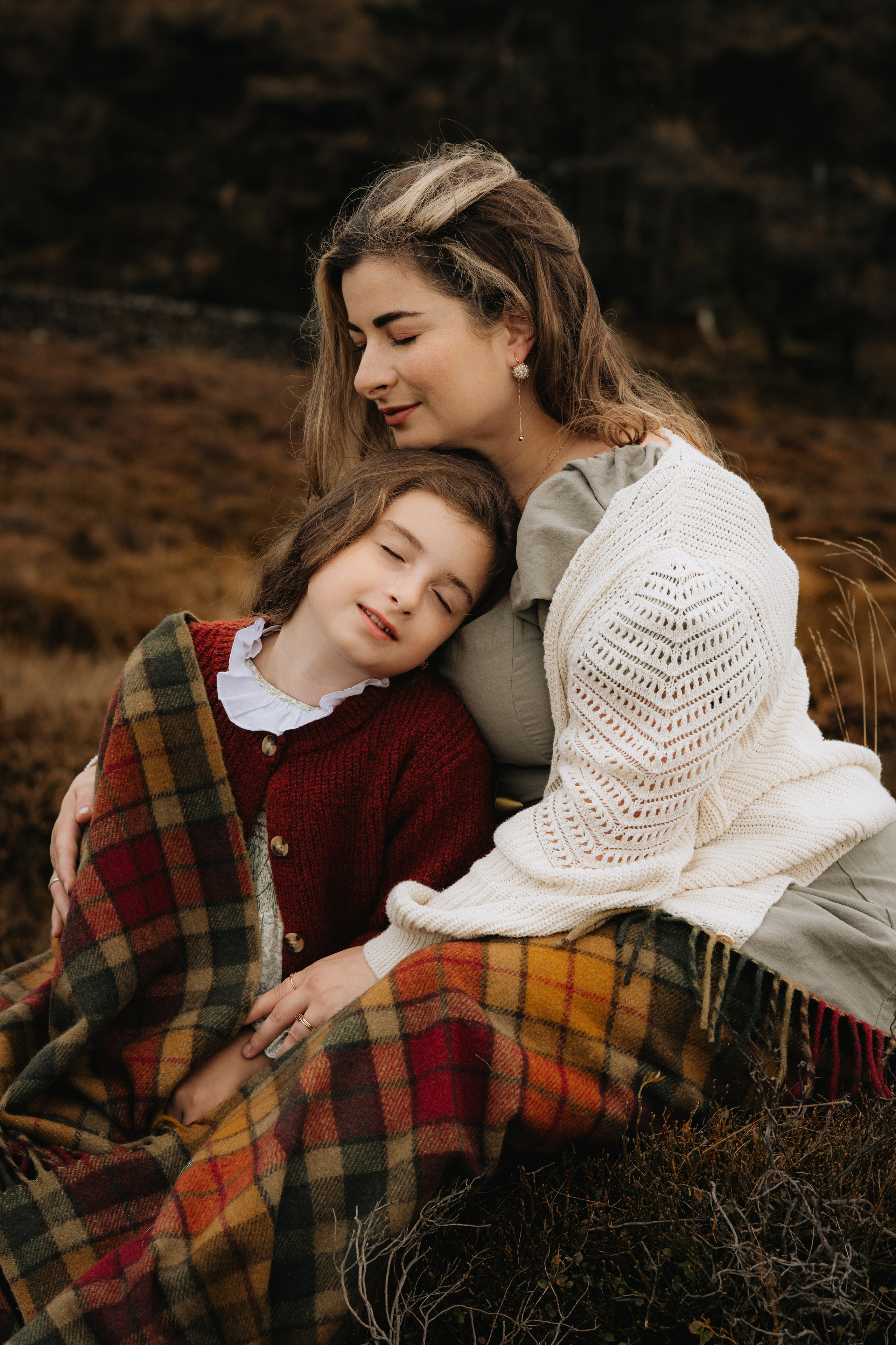Mommy and me, Peak District. Tania Gandrabur, photographer in West Midlands, England