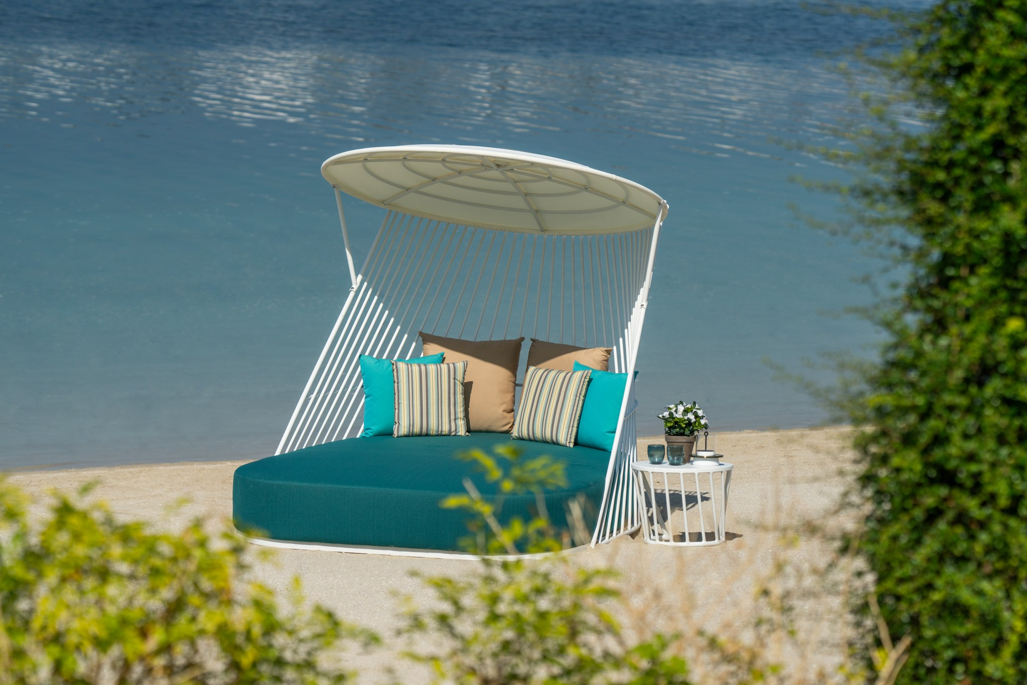 Suncoast Outdoor Furniture | Palm Jumeirh | set 1. Zakhar Leshkov Photo