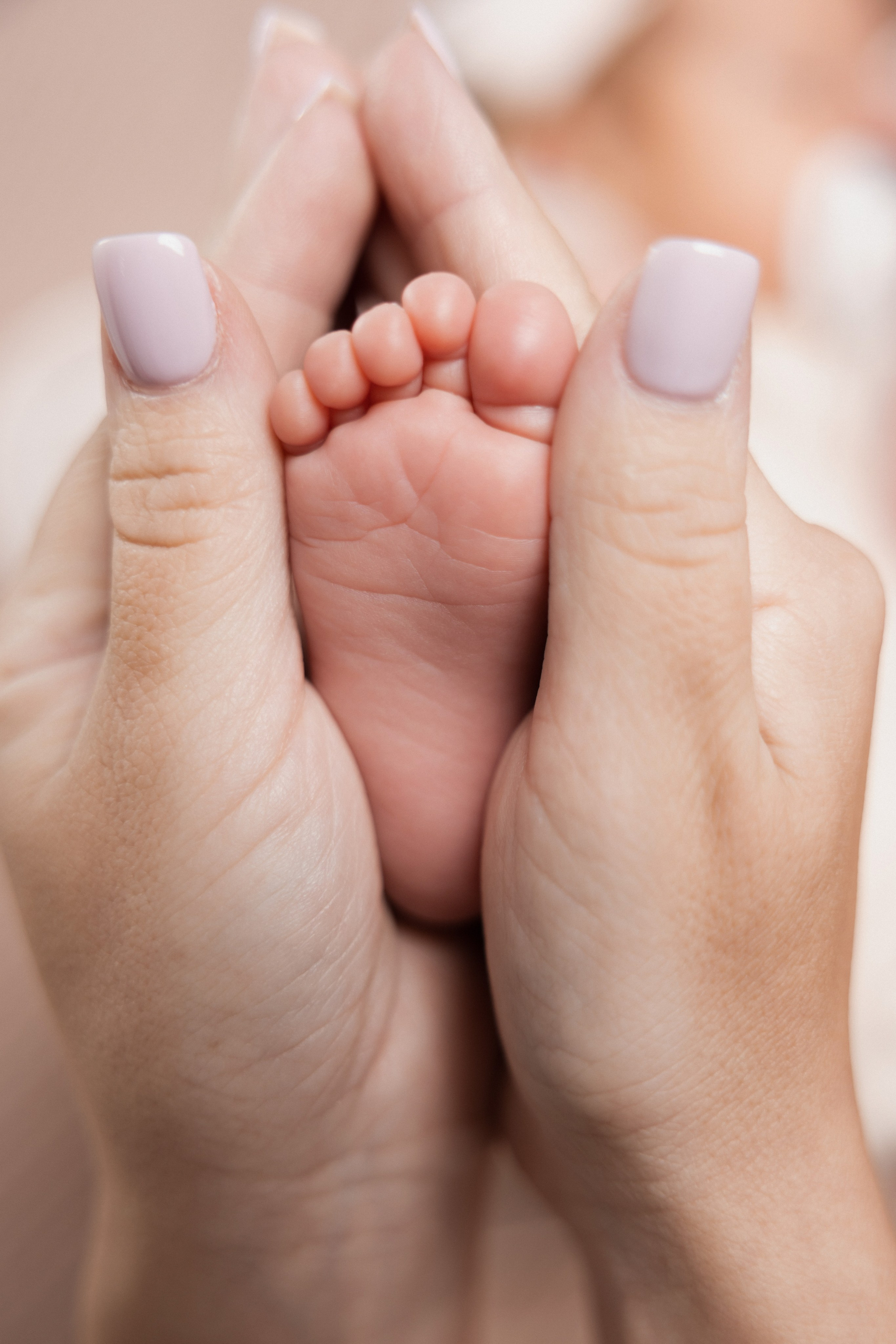 První dny života. Rodinná, těhotenská, newborn a lifestyle fotografka v Písku Oxana Telupilova