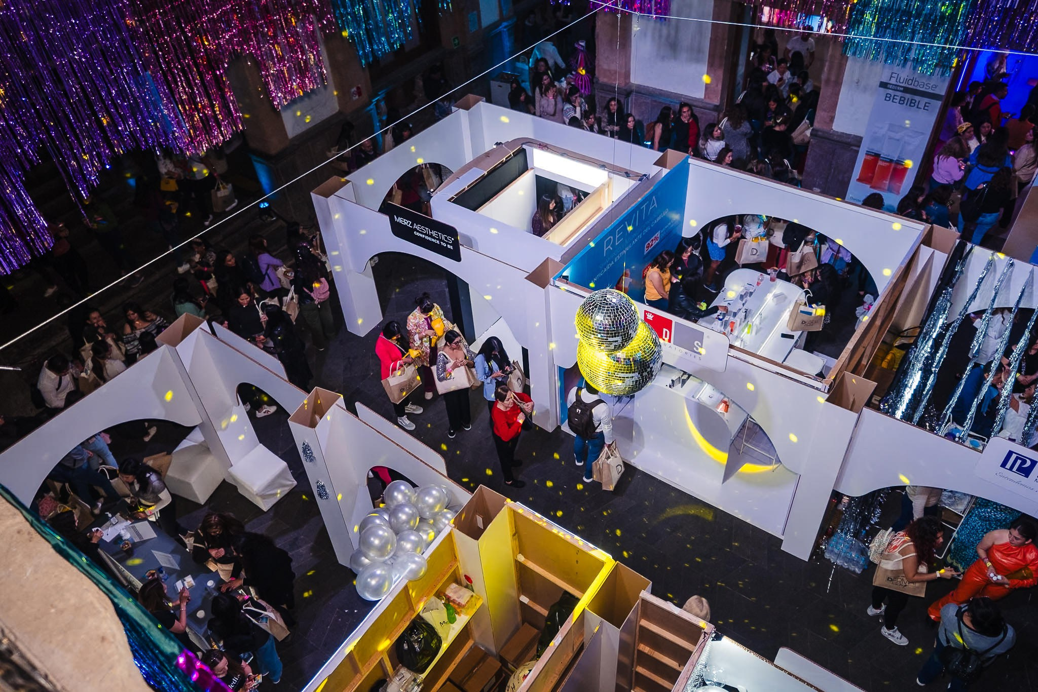 Dermacamp / Chapulin Agency. Wedding and family photographer in Mexico City