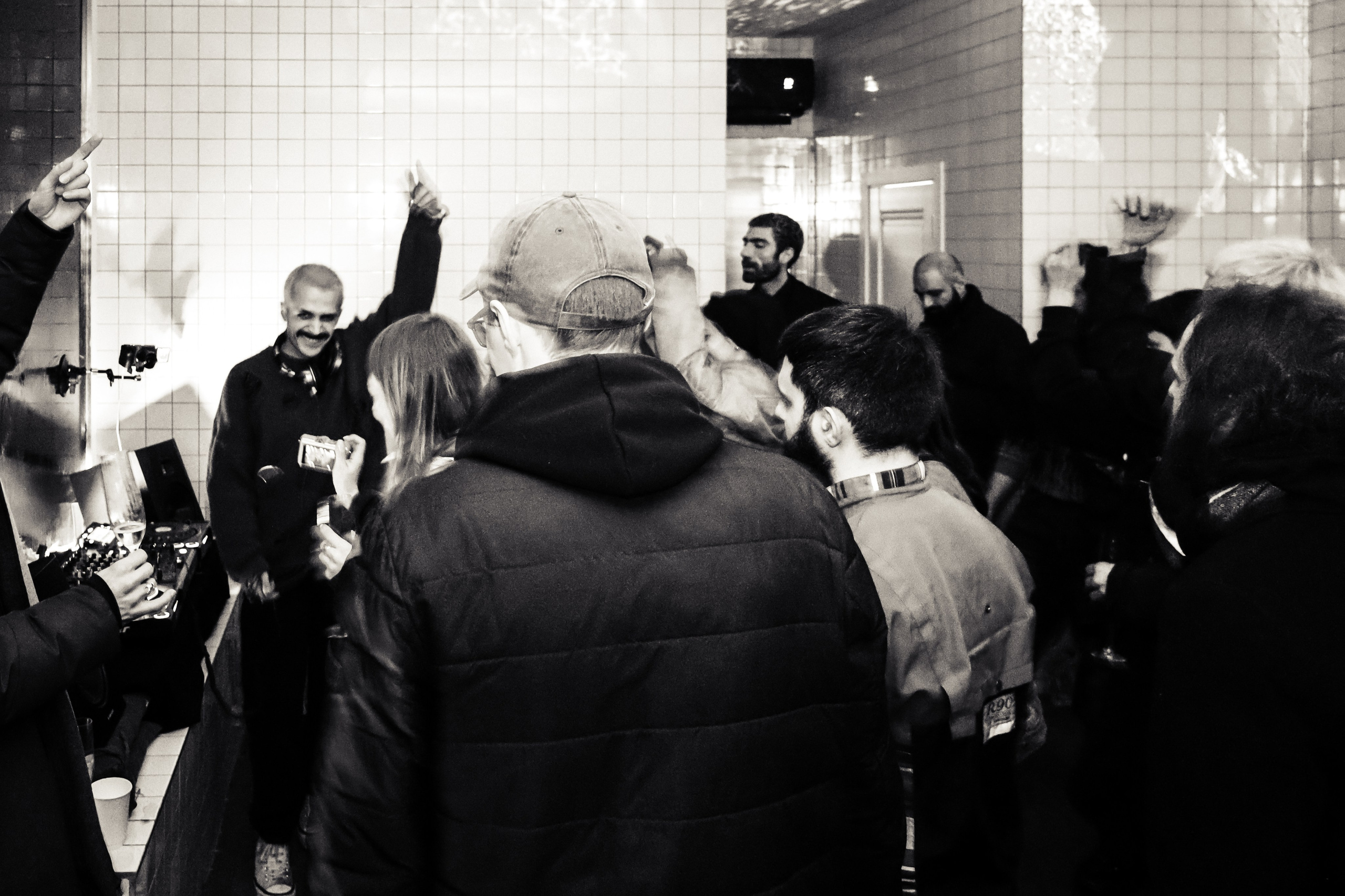 Event reportage (guin salon opening). Asmikiam