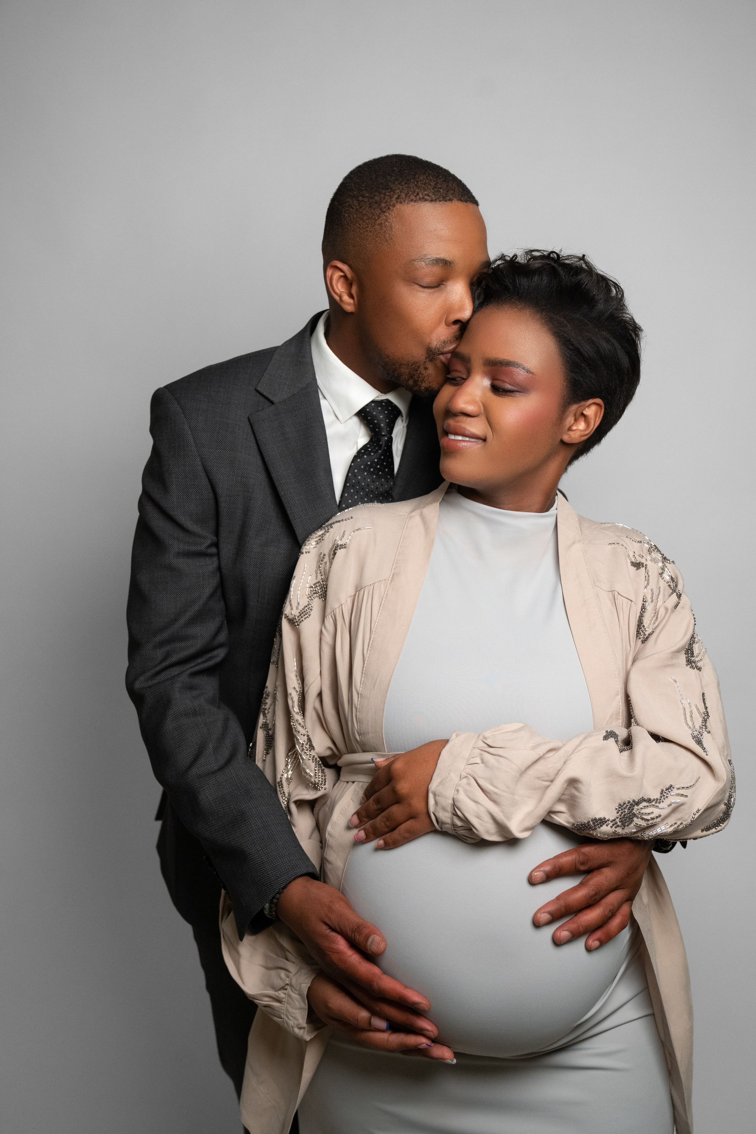 Love Story, Pregnancy. Portrait, Lifestyle and Lovestory photographer in Riyadh