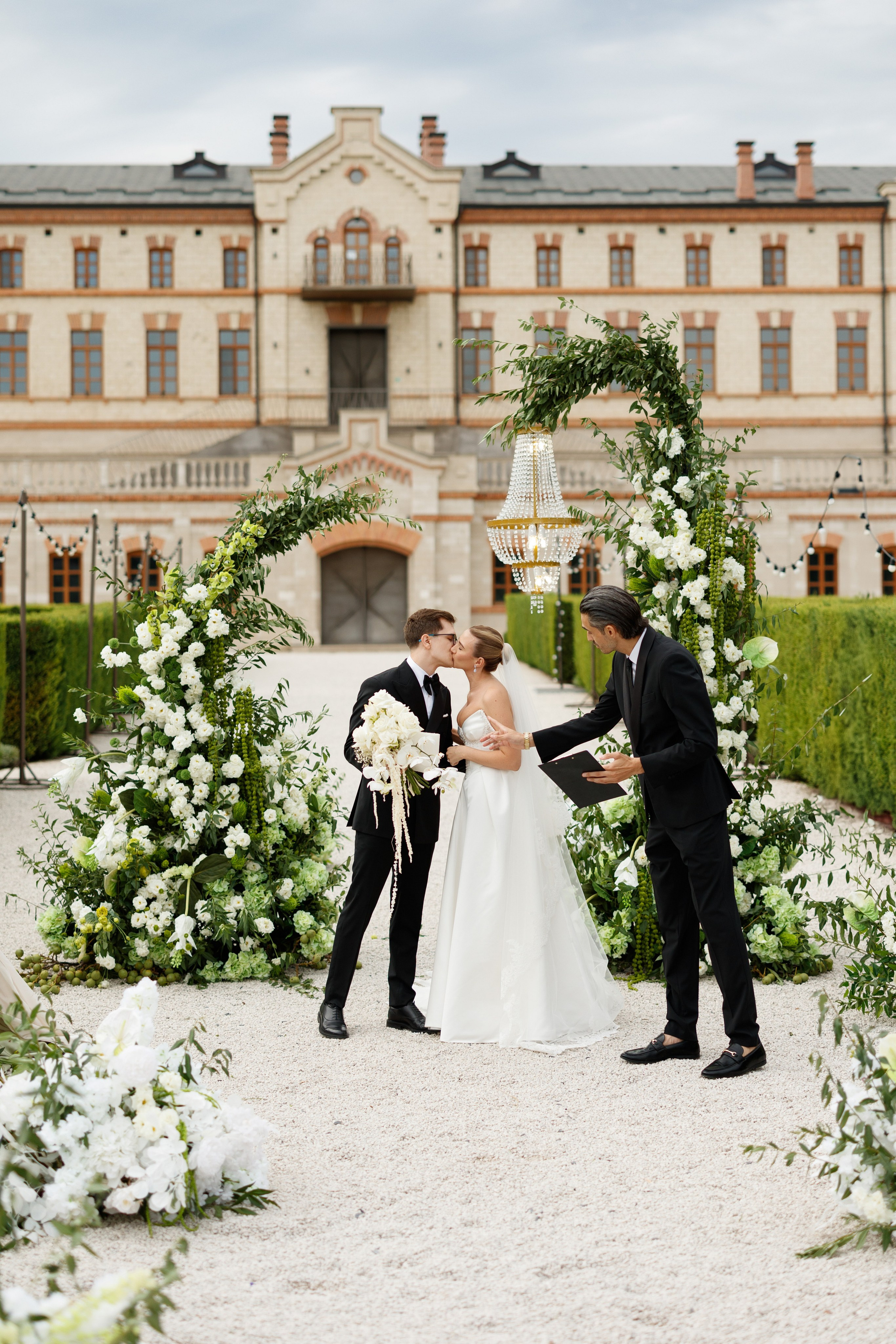 Liveriu & Tatiana | Fotografie de nuntă. Scarlat Photography