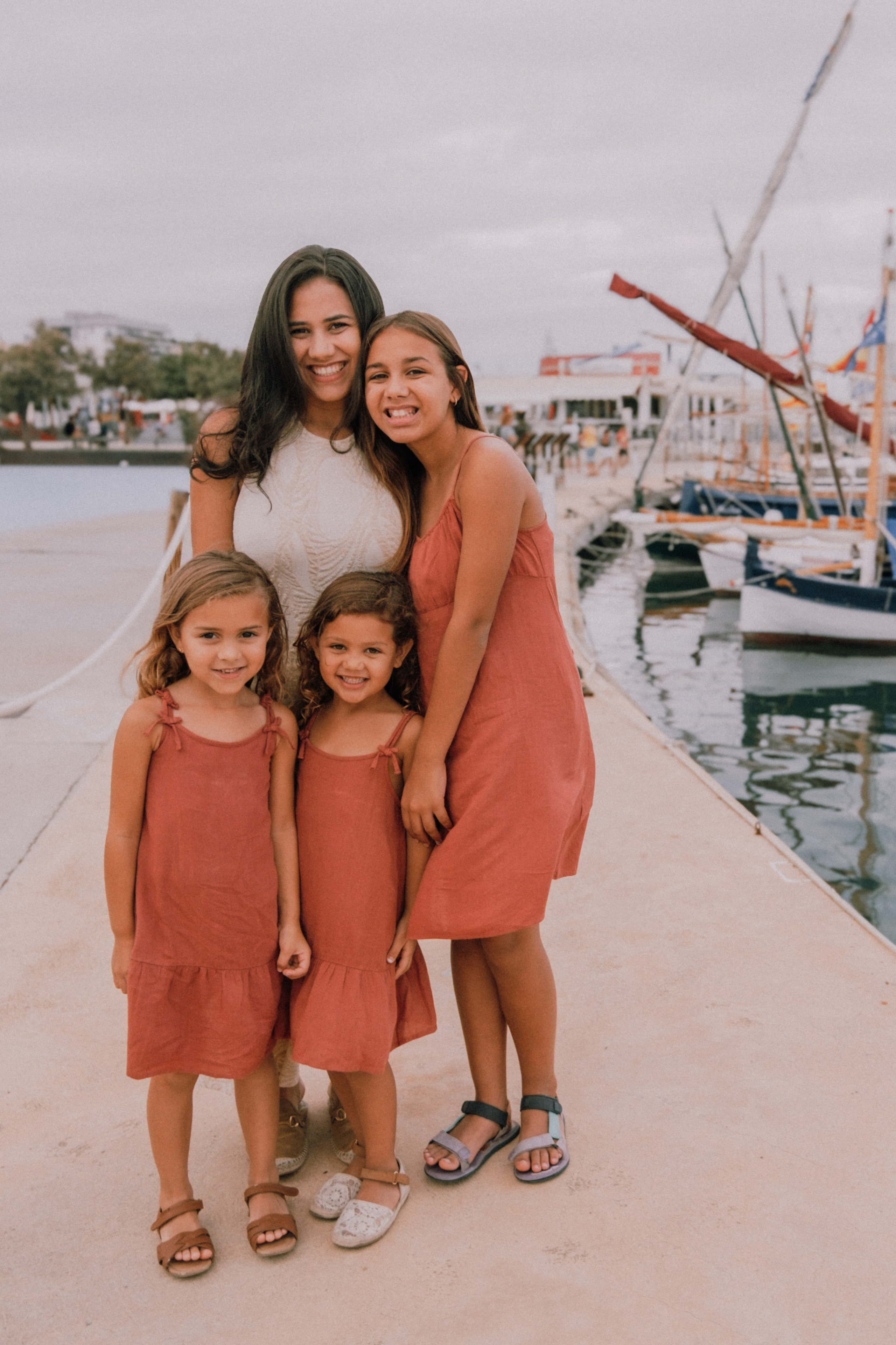 Семейная фотосессия на пляже. Профессиональная фотосъемка в Калафелле — Елена Медведева