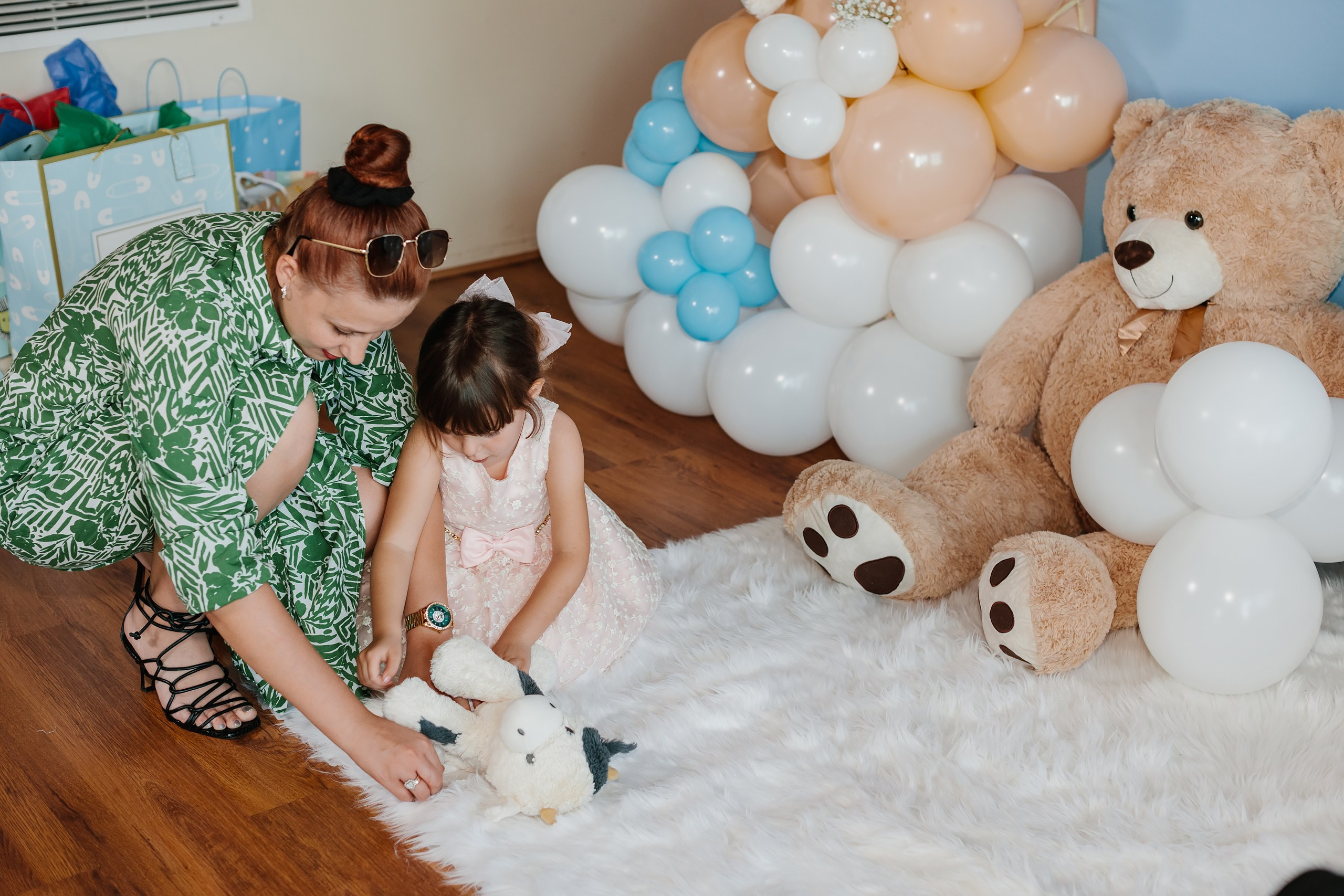 10.01.2022 Baby shower. Wedding family event photographer in Chicago Nick Yushevich