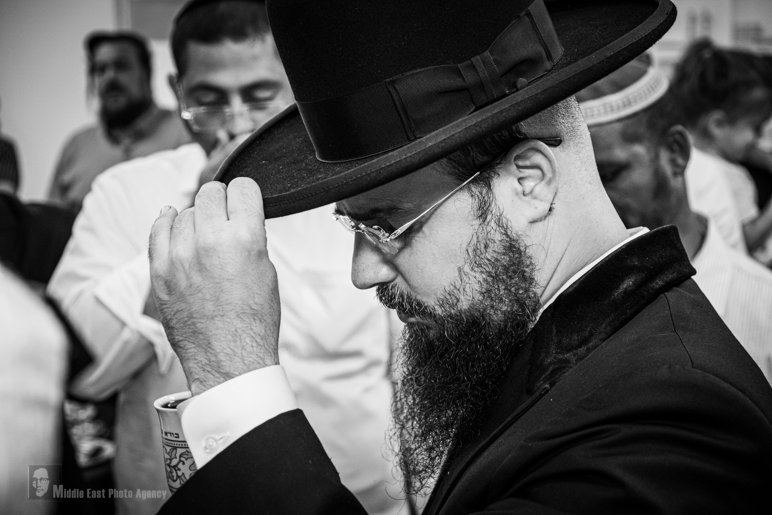 ‏ברית מילה. Middle East Photo Agency — Photography & Event Magnets — סוכנות צילום והדפסת מגנטים לאירועים