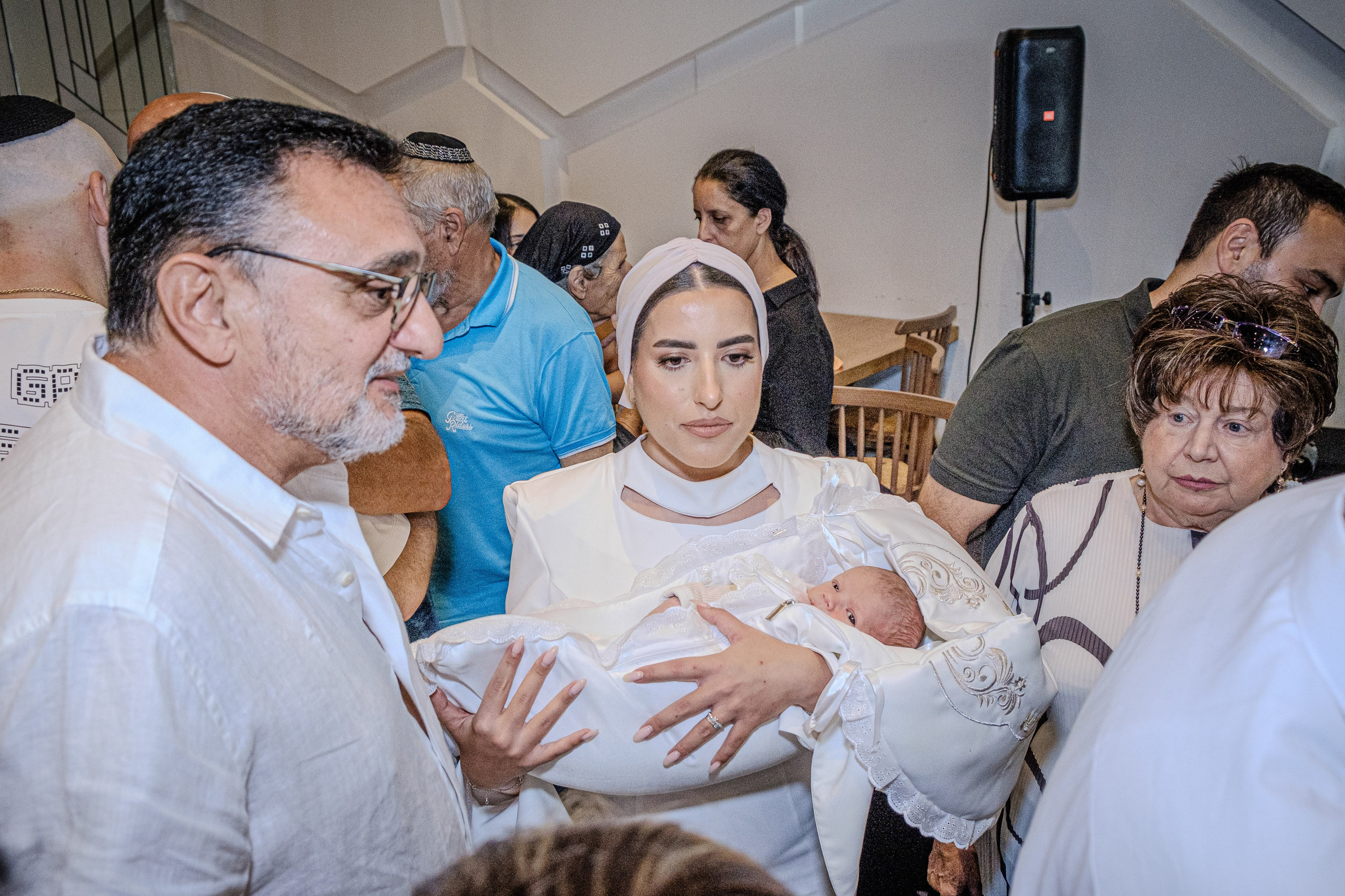 MAY…. Middle East Photo Agency — Photography & Event Magnets — סוכנות צילום והדפסת מגנטים לאירועים