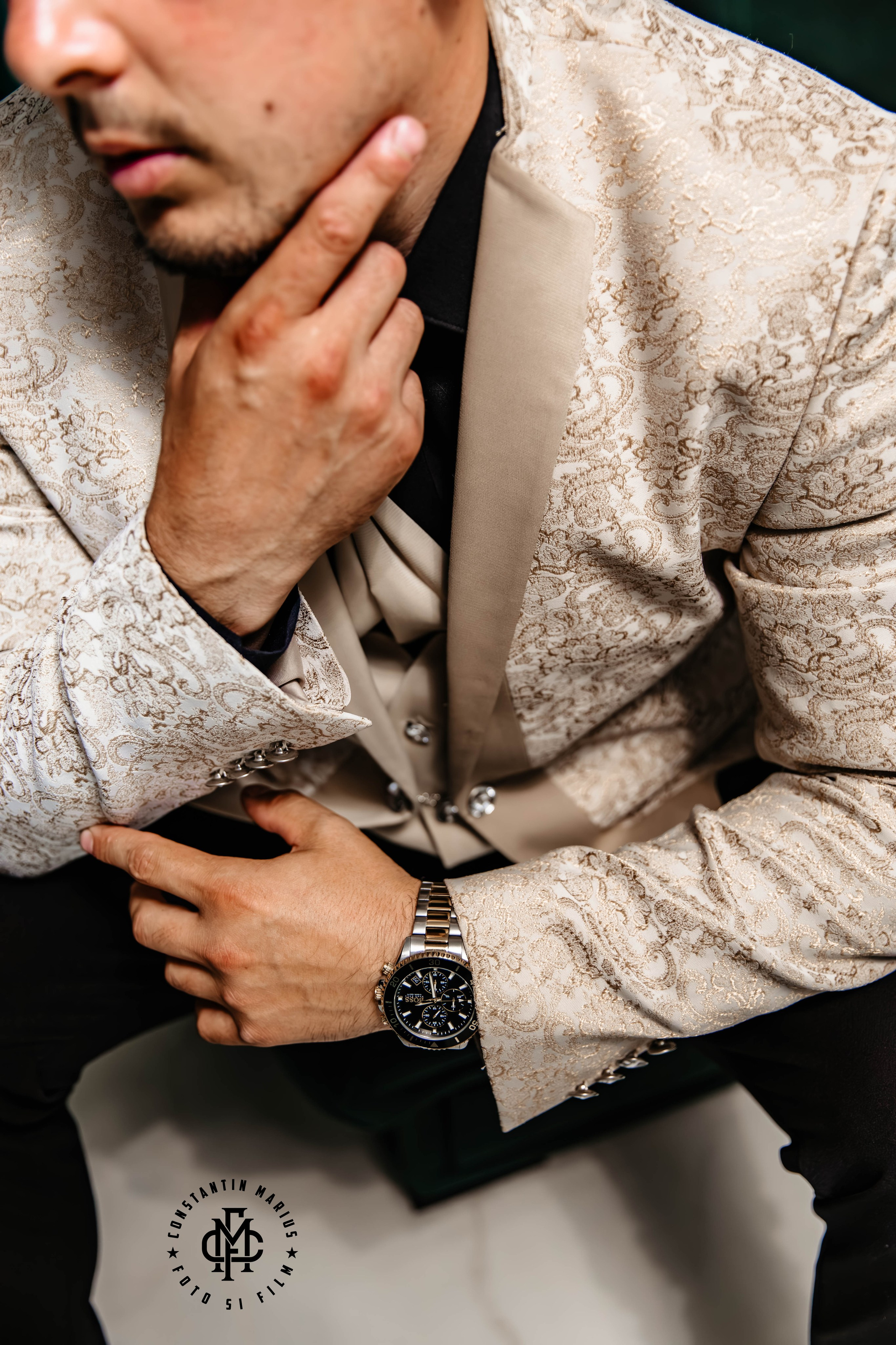 WEDDING PHOTOGRAPHY. DESPRE NOI