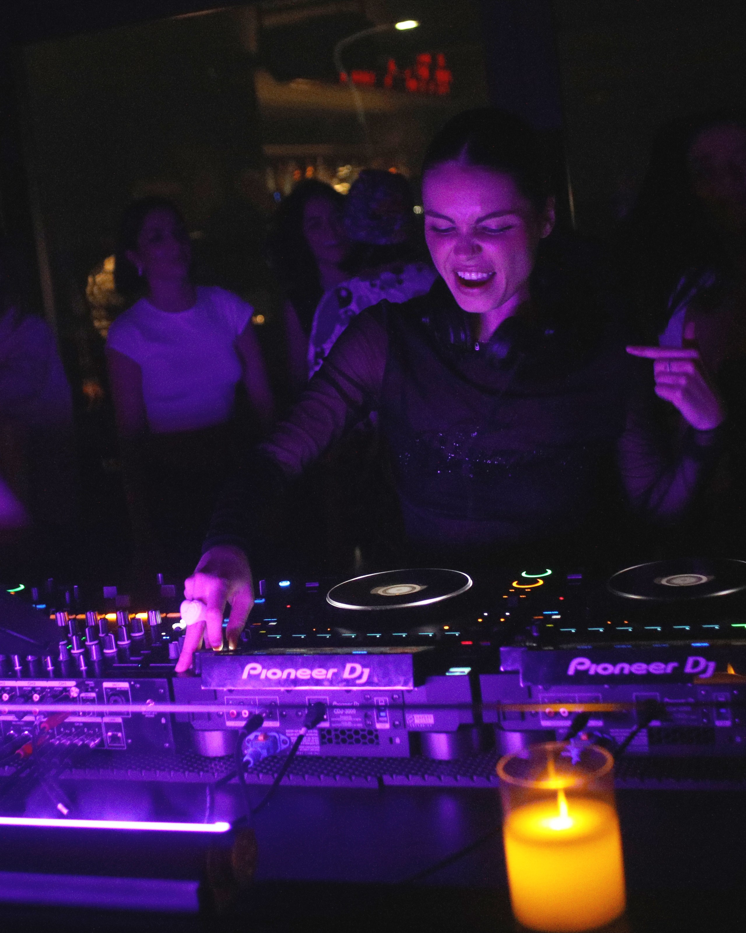 YoloFomo. Baku Photographer