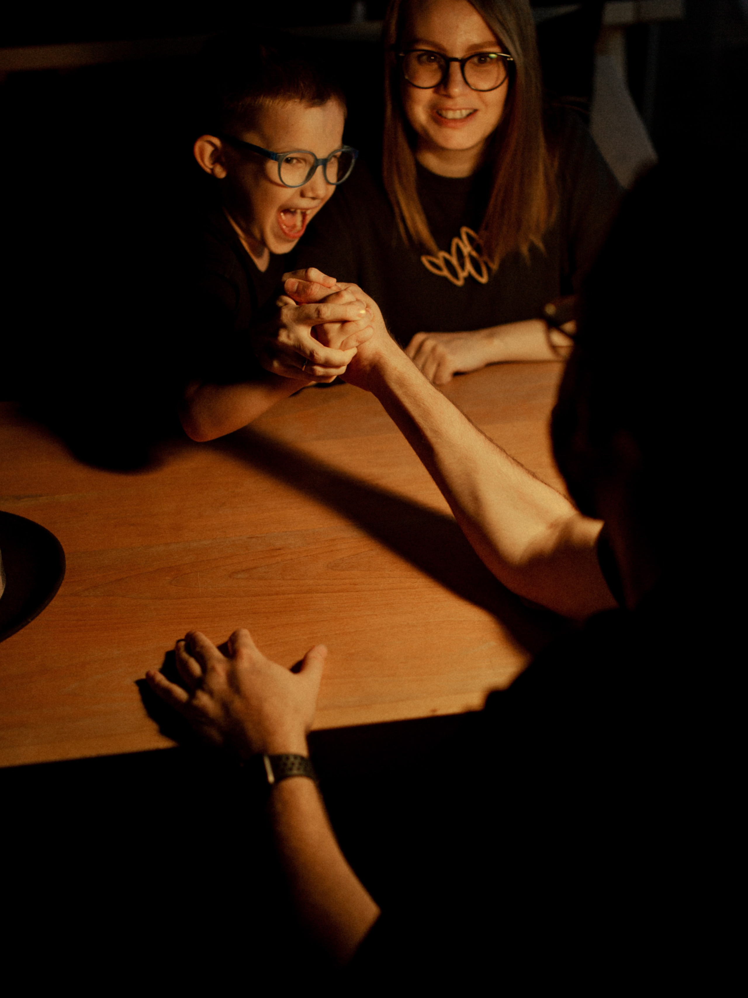 Denis & Evelina. Photographer Vladmir Gladkov