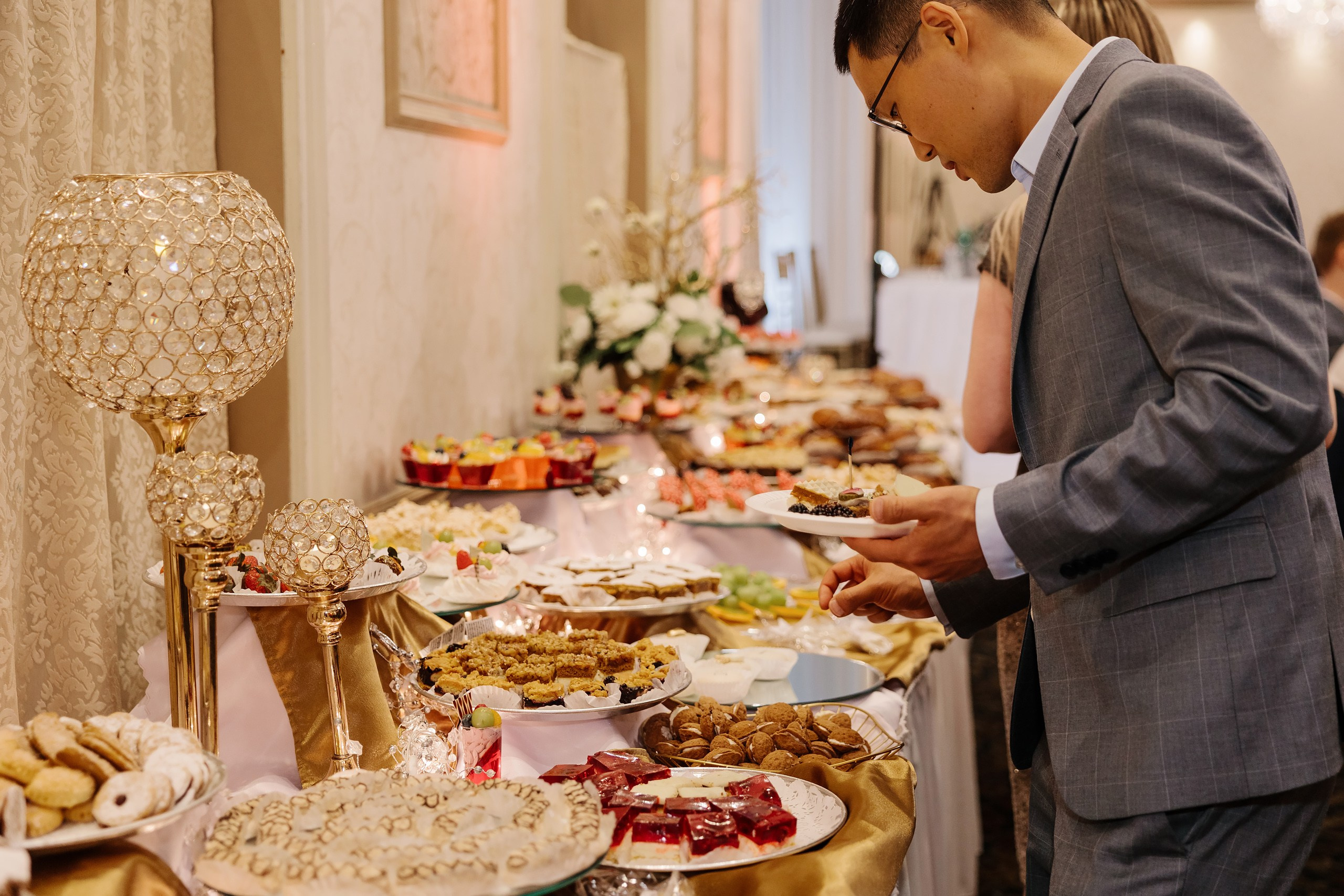 05.10.2024 Wedding. Wedding family event photographer in Chicago Nick Yushevich