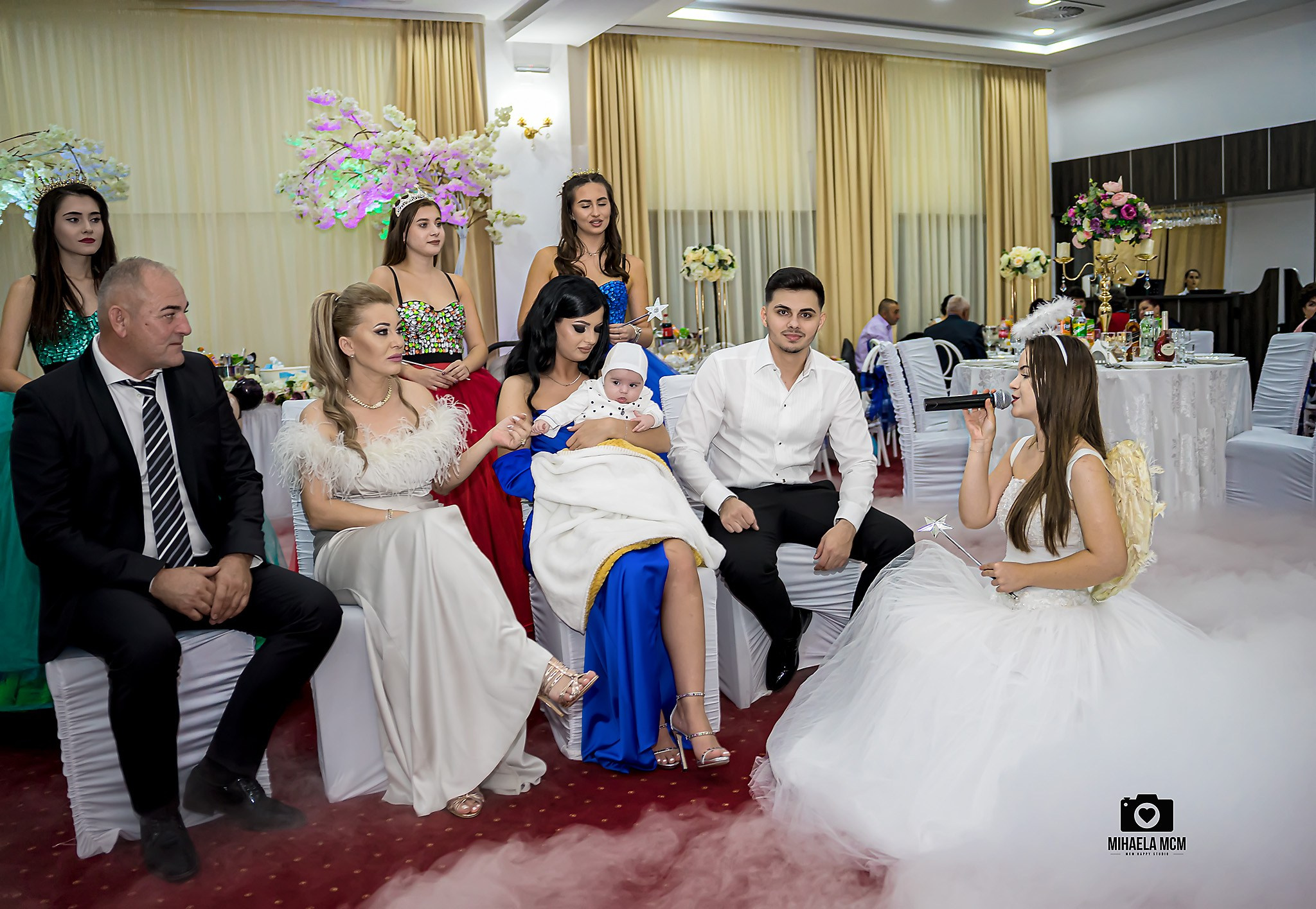 Fotograf botez Fetesti. MCM Happy Studio – Fotograf & Videograf Evenimente | Nuntă & Botez
