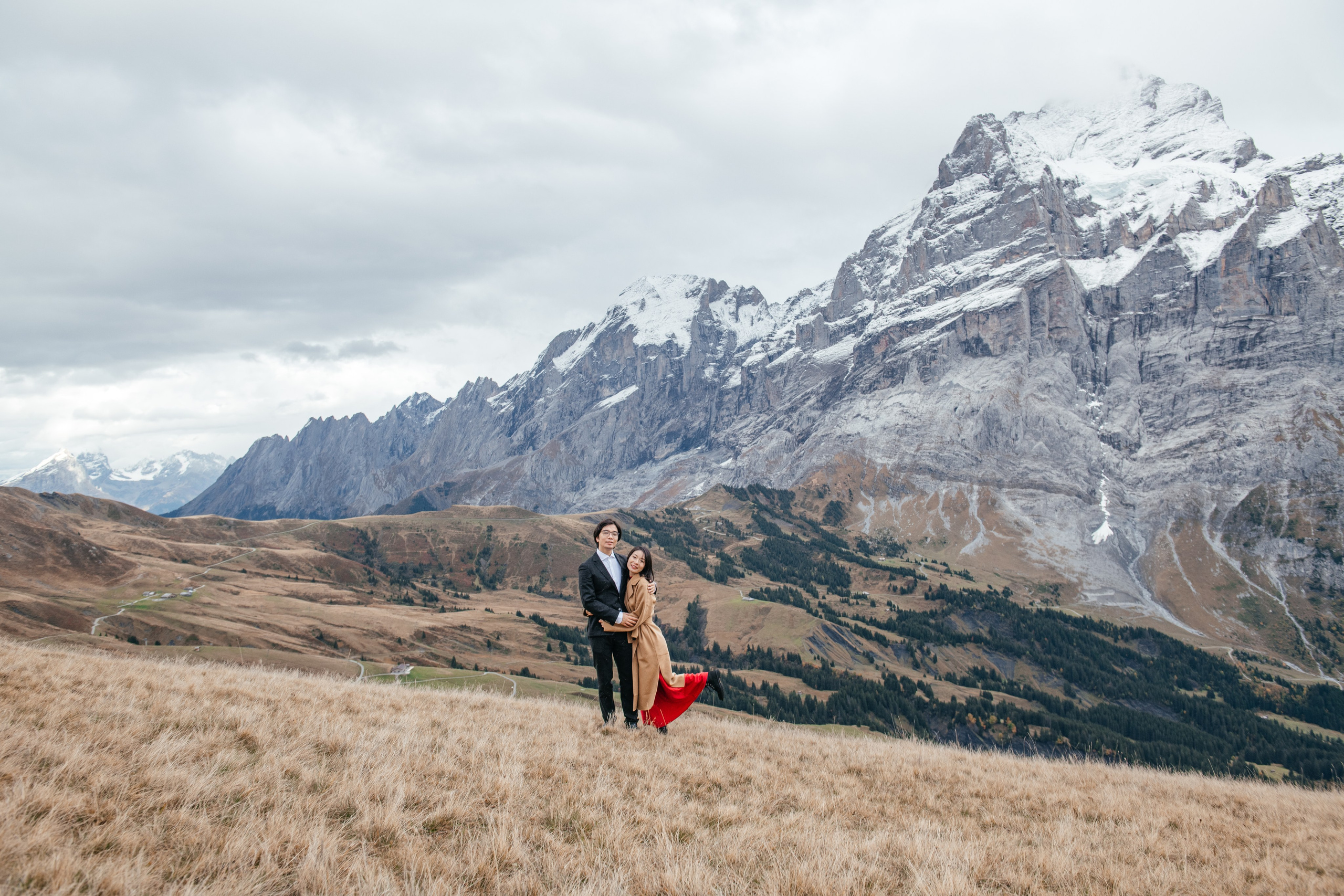 Kaiwen & Xiaoming Grindelwald, Switzerland. I am Elena Altendorfer. Wedding photographer in Zurich and Switzerland