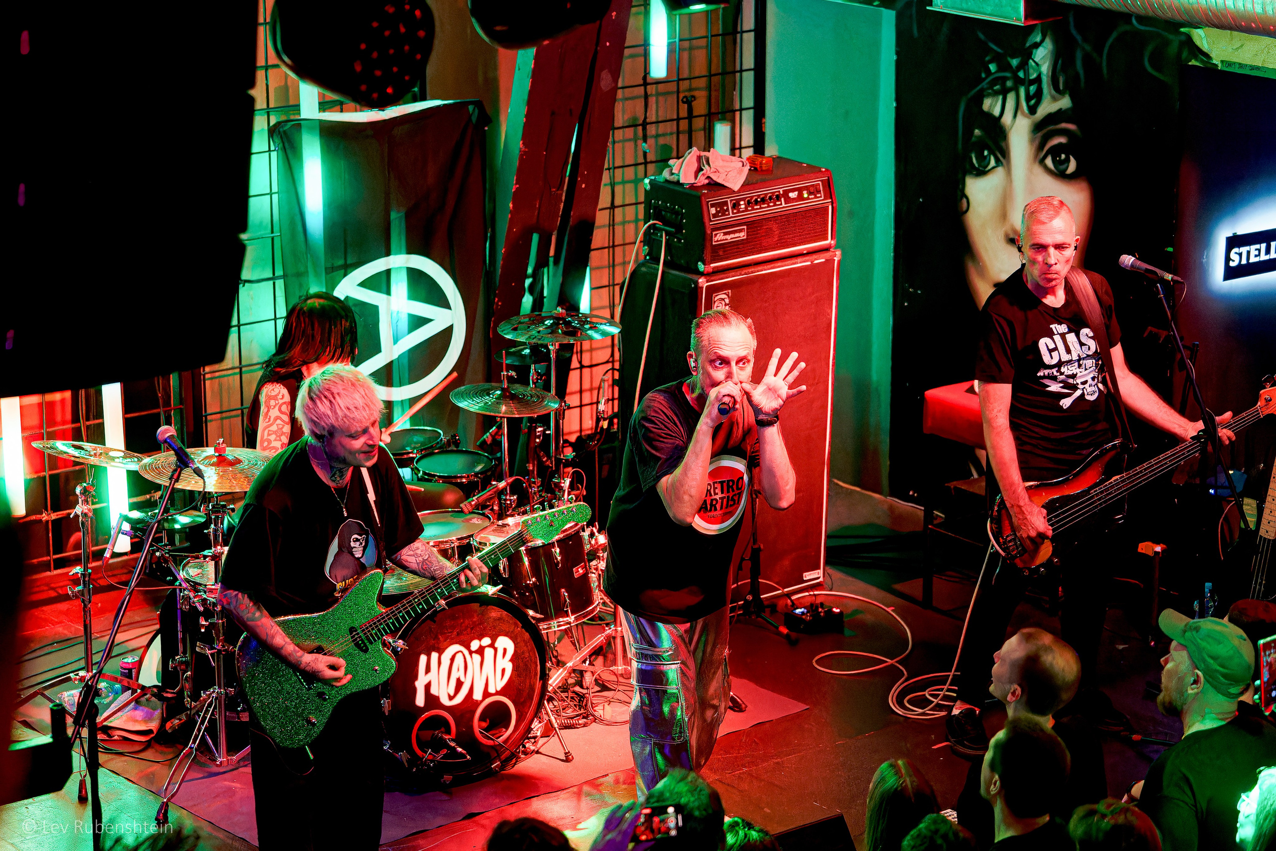 NAIVE 30.10.2025. Concert and Event photographer in Belgrade, Serbia