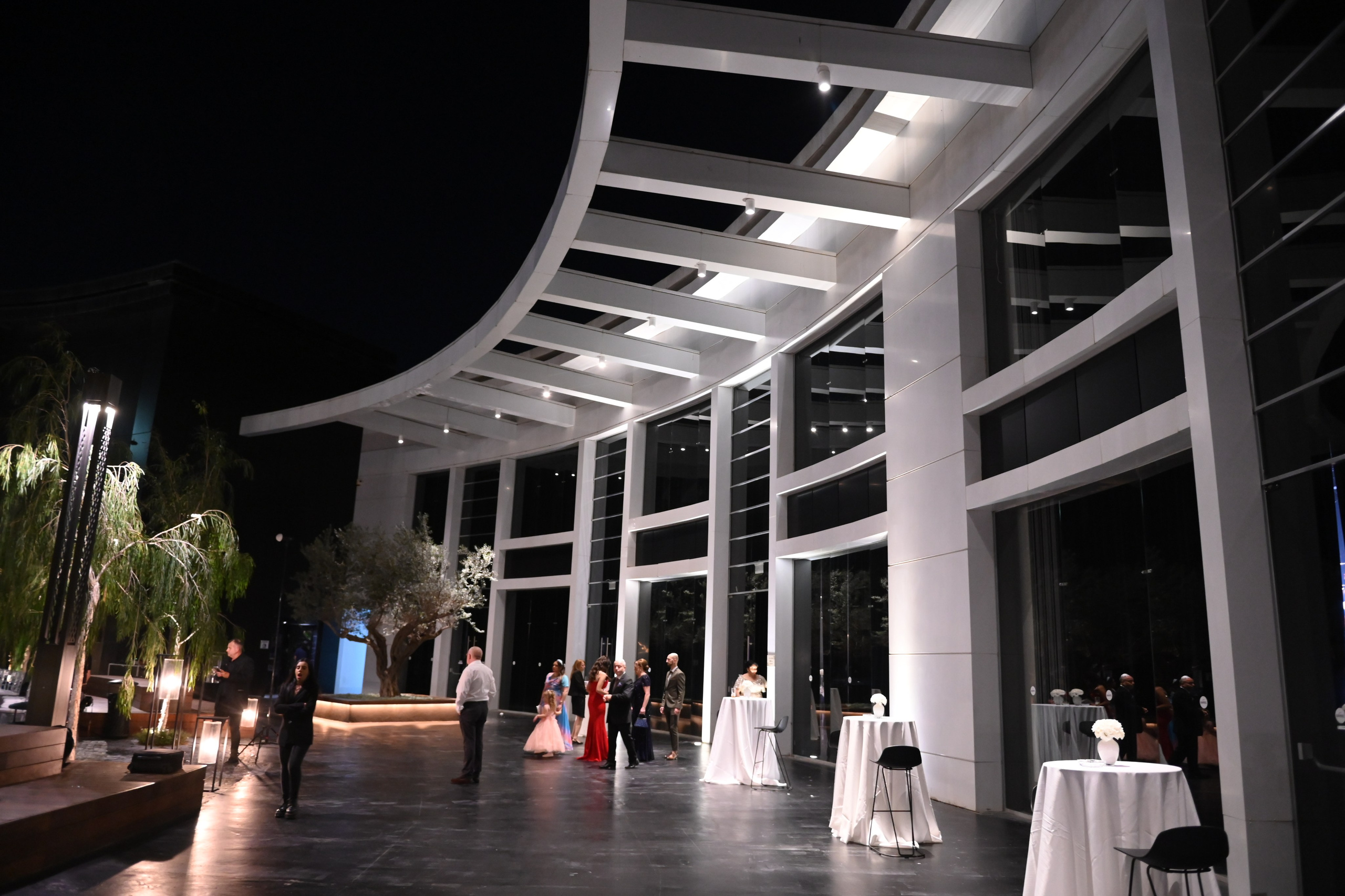 Tali & Yakov. Wedding and events photographers Studio Shalom