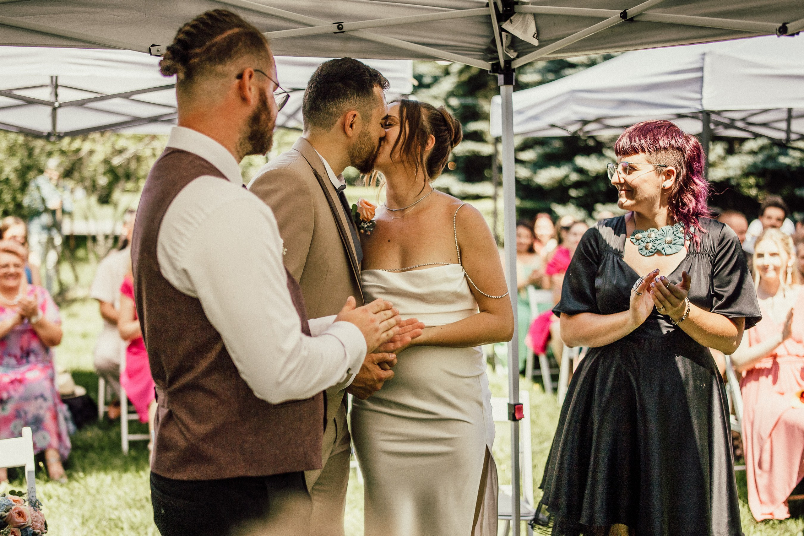 Nunta în aer liber RustiQ Garden - Fotograf Nuntă. Horatiu Fat: Fotograf si Videograf Profesionist Nunta Cluj-Napoca