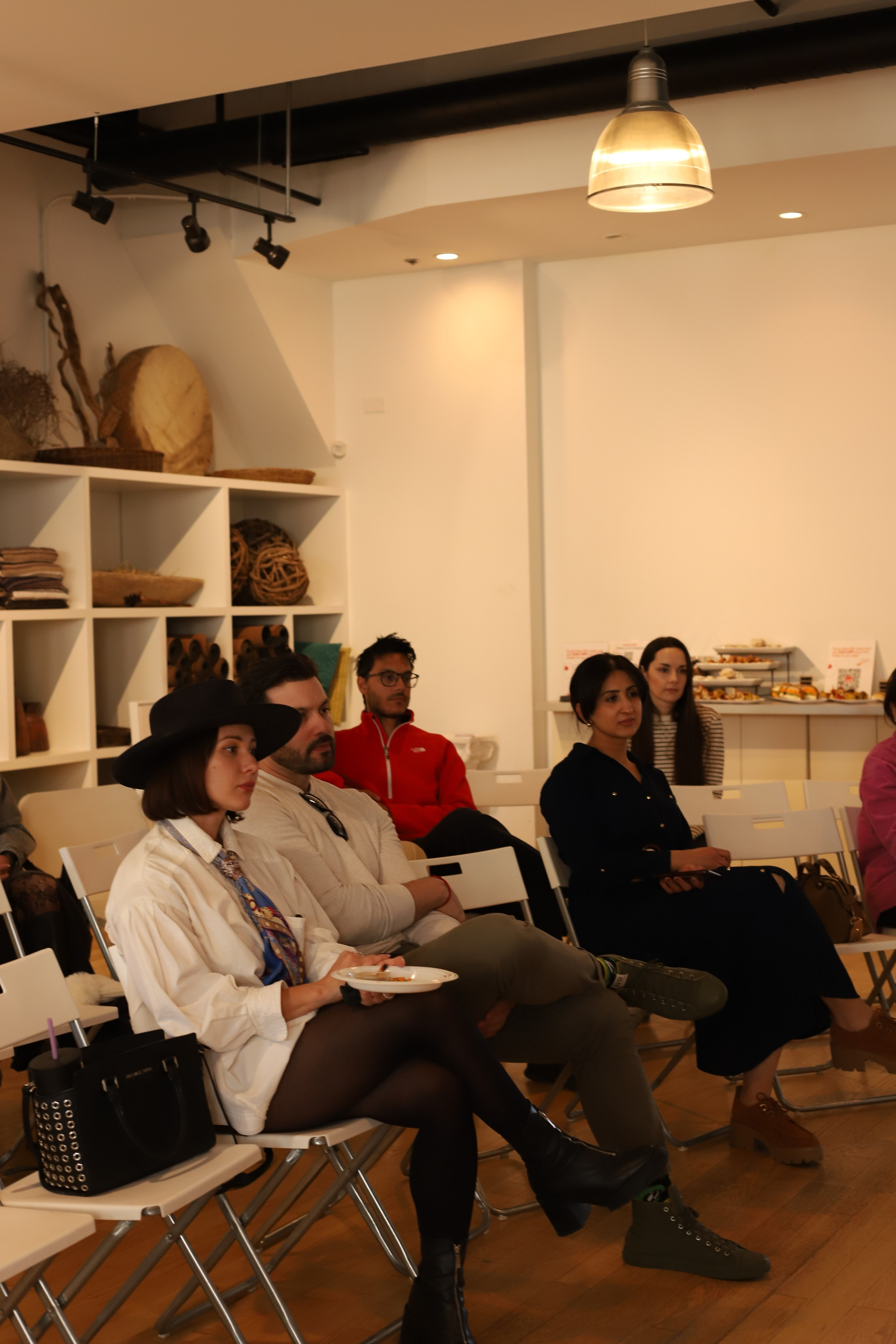 Valuedhuman. VALERIIA VIUNOVA individual shooting\love story\event\brand