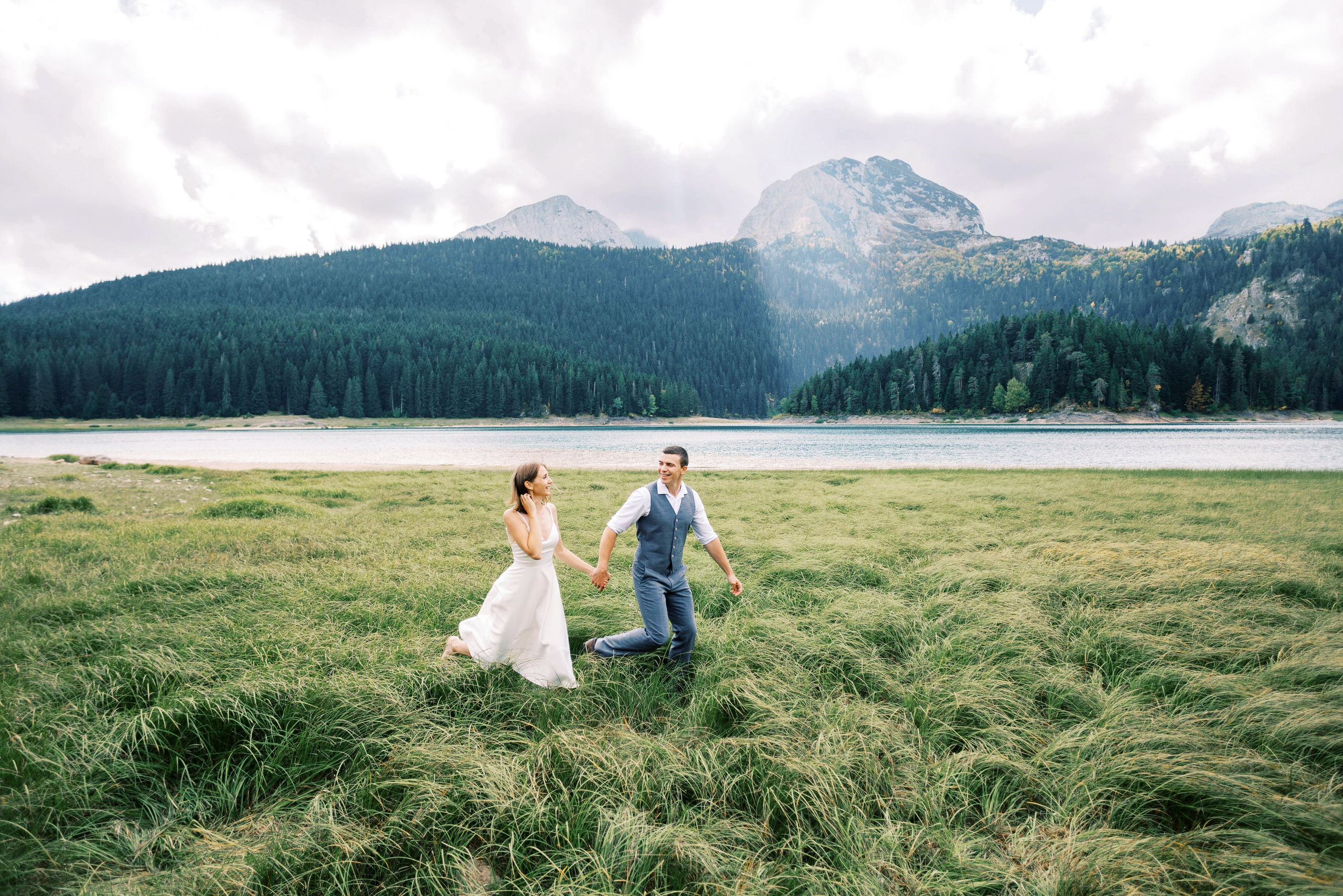 Review. EVAN ARISTOV WEDDING PHOTOGRAPHY — Seattle Wedding Photographer