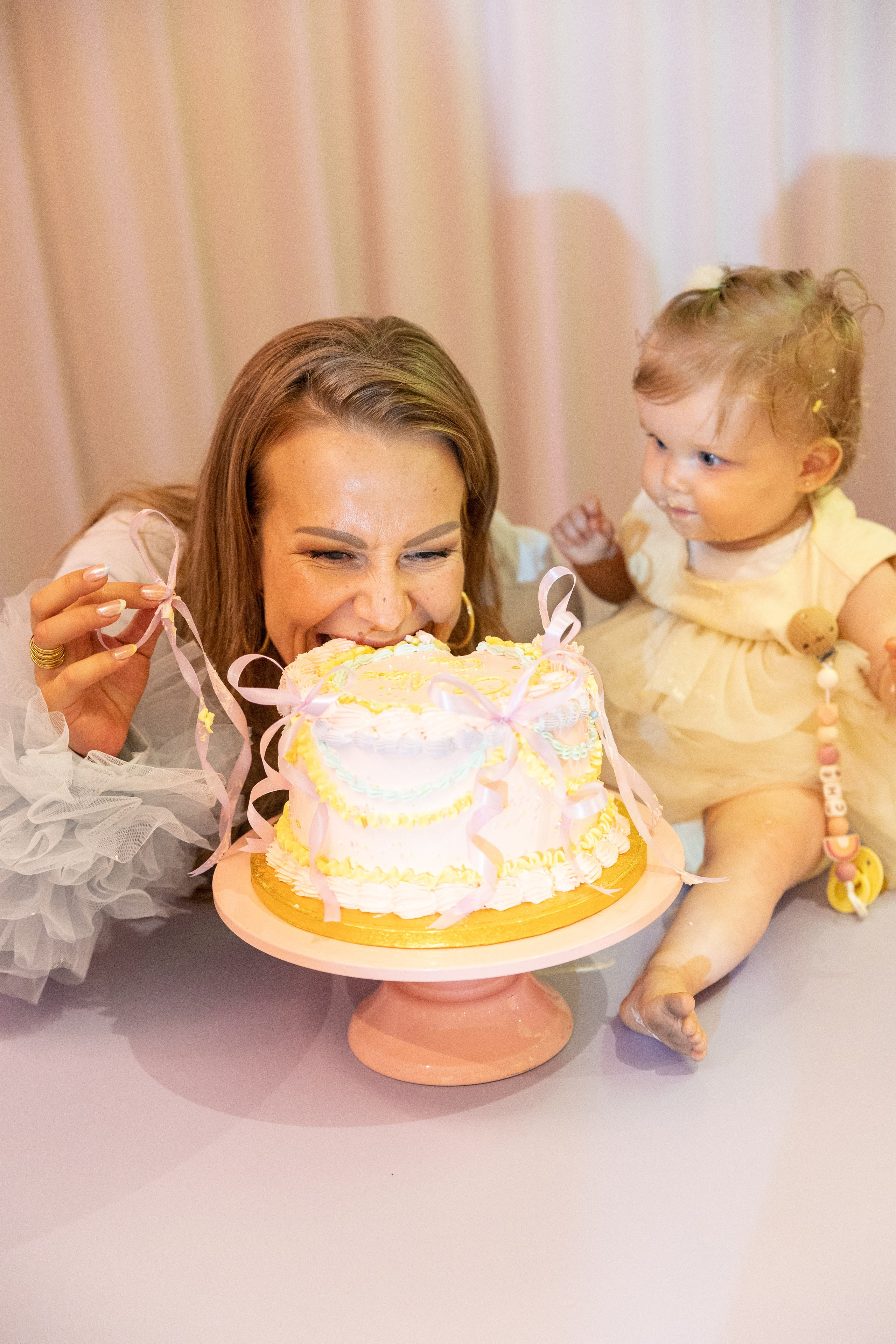 1 st Birthday. Portrait and Family Photographer in Netherlands
