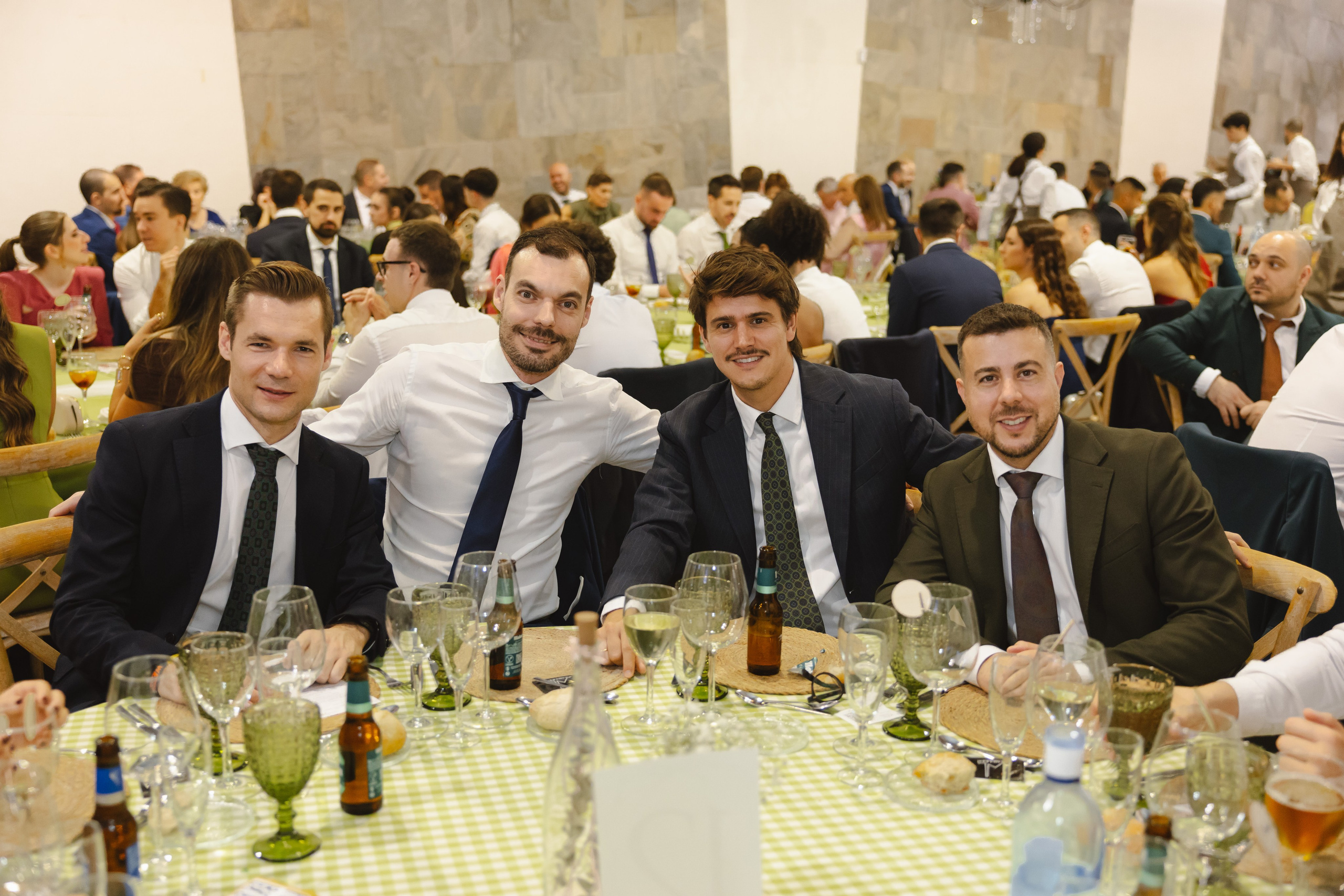 EVA & GUILLE. Fotógrafo y Videografo de bodas y eventos