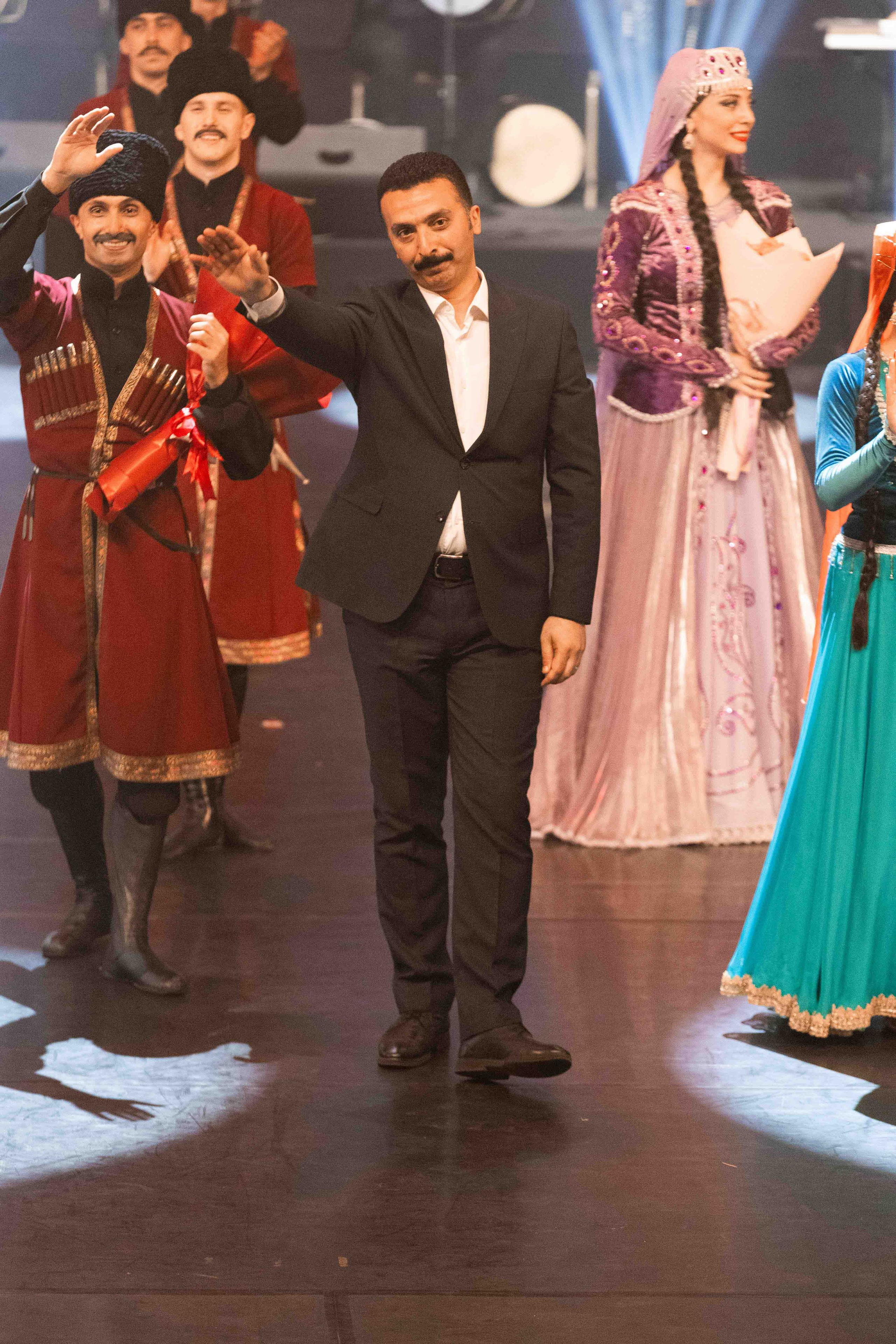 STATE DANCE ENSEMBLE. Wedding&Event photographer Ismail Rzayev in Baku