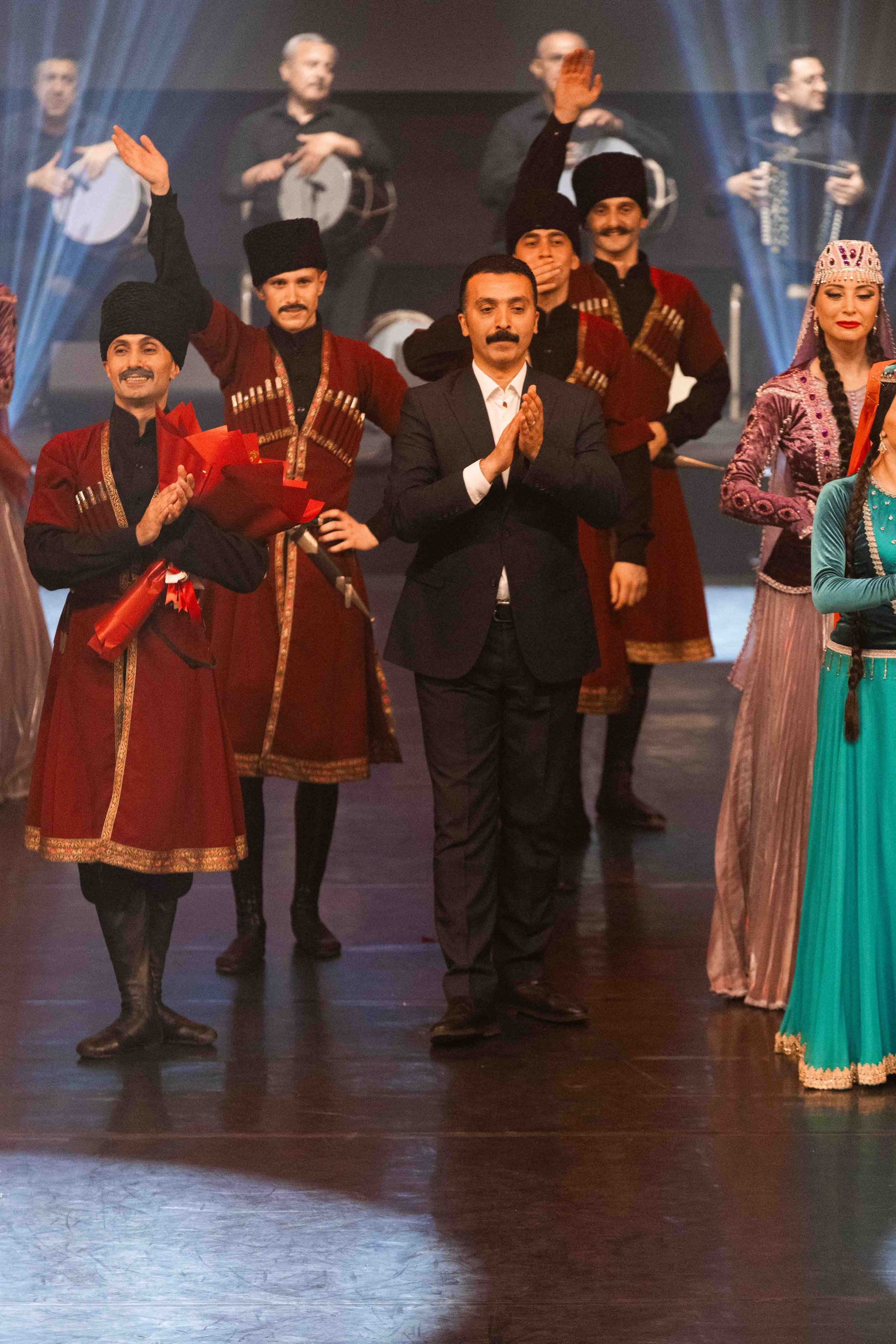 STATE DANCE ENSEMBLE. Wedding&Event photographer Ismail Rzayev in Baku