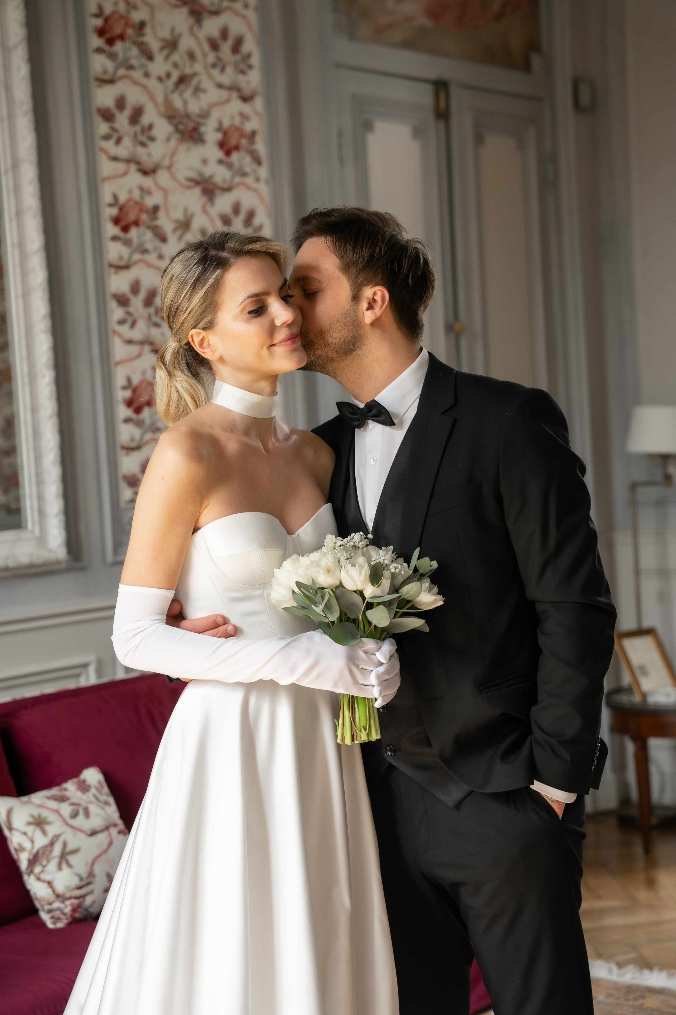 Chateau elopement inspiration. Wedding photographer in Paris Oksana Shum