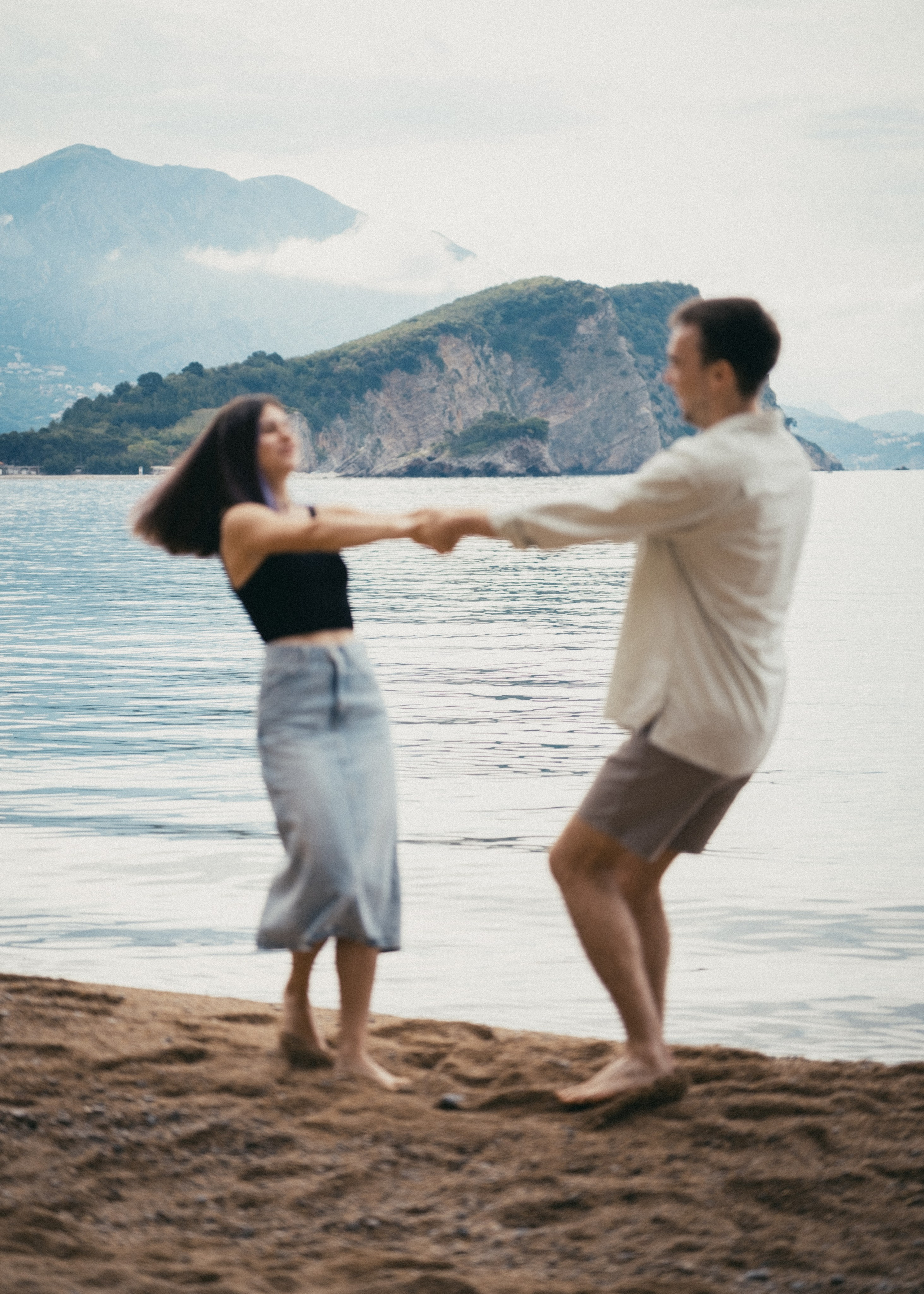 Let’s fall in love. Anastasiia Shibaeva | Photographer in Montenegro, Thailand & Worldwide