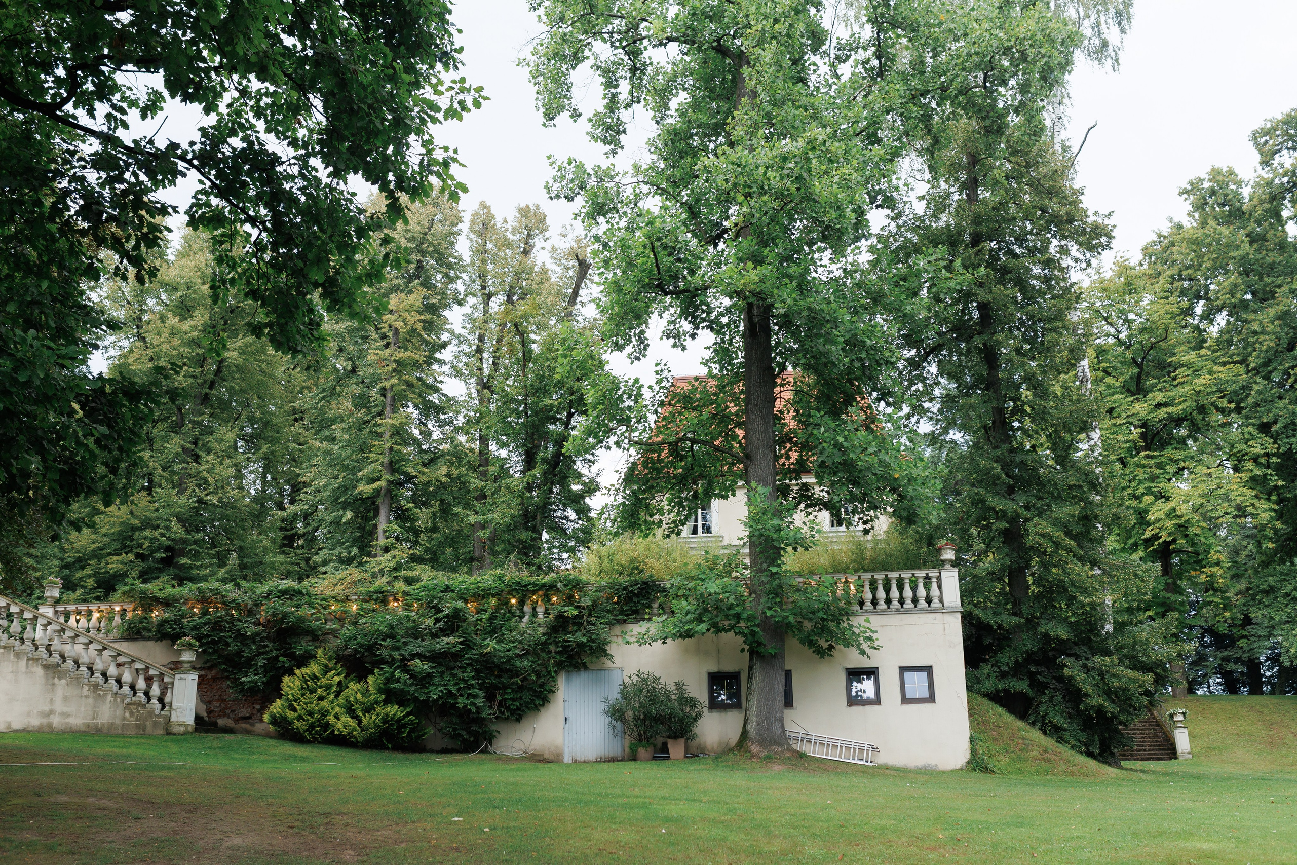 Kamila & Jorg. Dwor Sireakow. 26.07.2025. Fotograf ślubny i rodzinny w Krakowie Yana Klymova