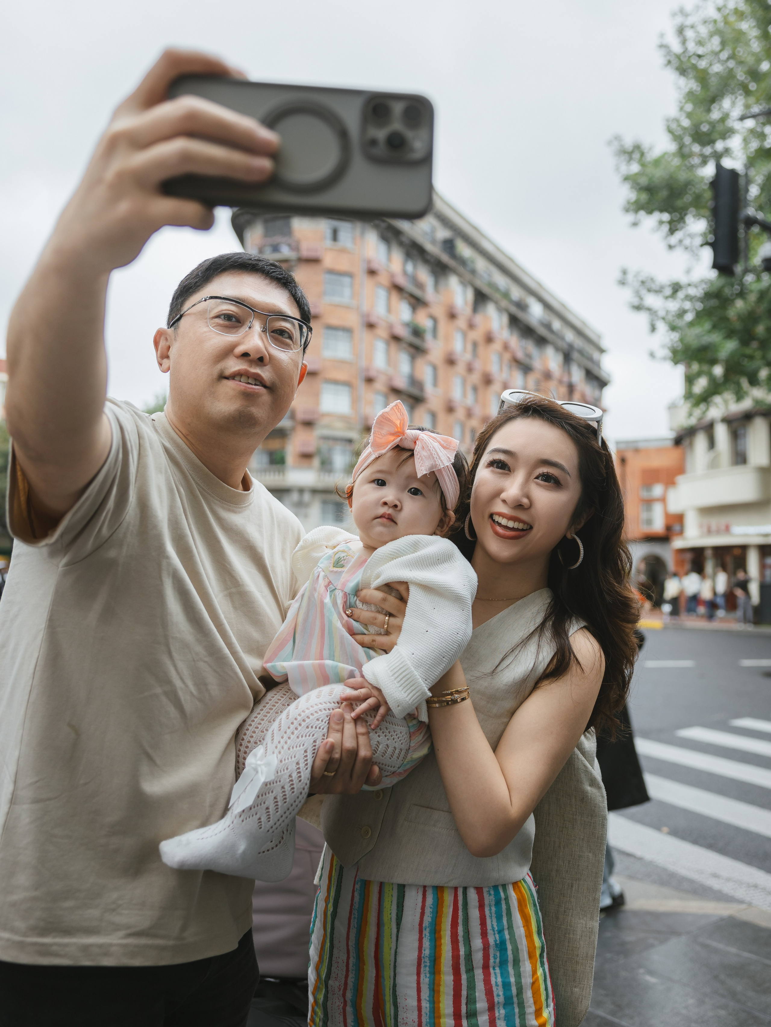 Family photograph in Shanghai. Shanghai Family Photographer Dora