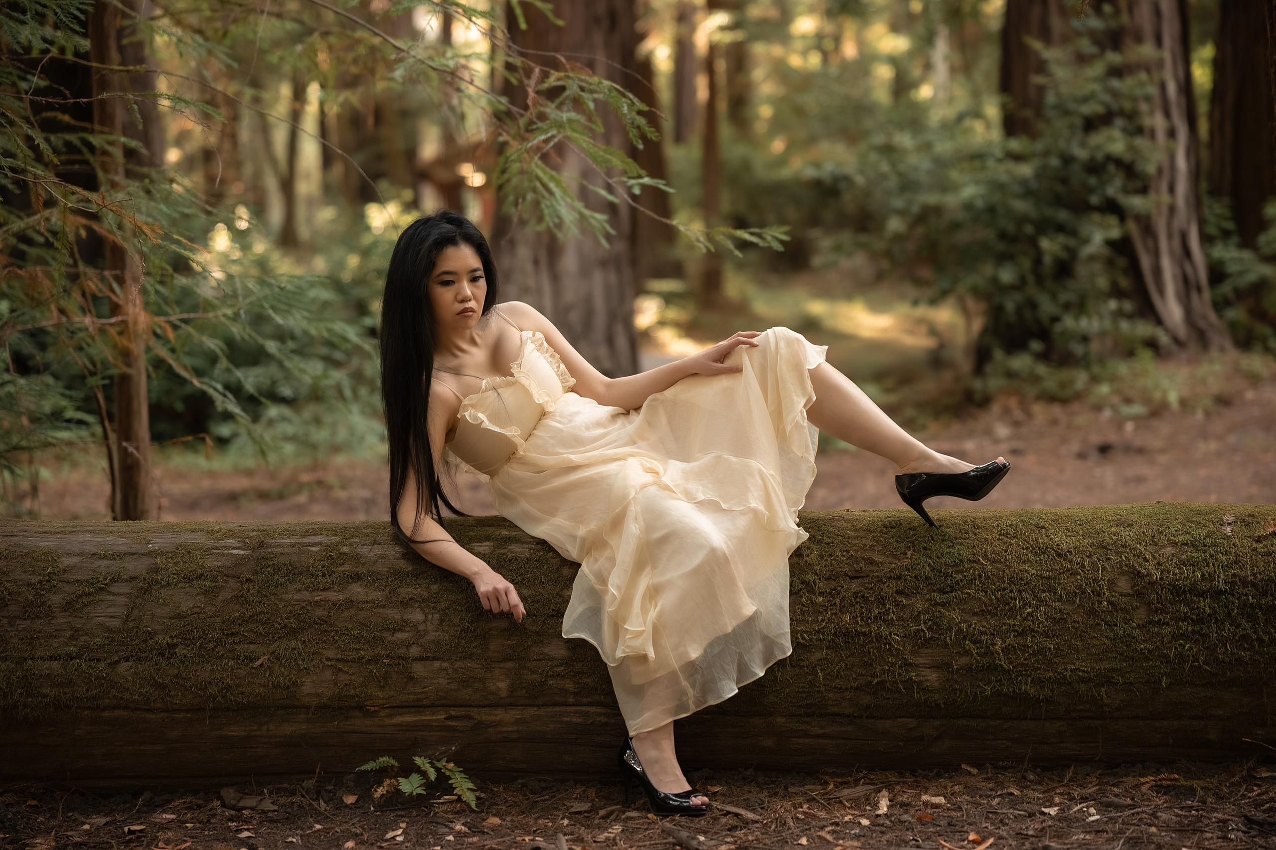 FEMALE PORTRAIT. Couples & Families photographer in Bay Area, San Jose, California