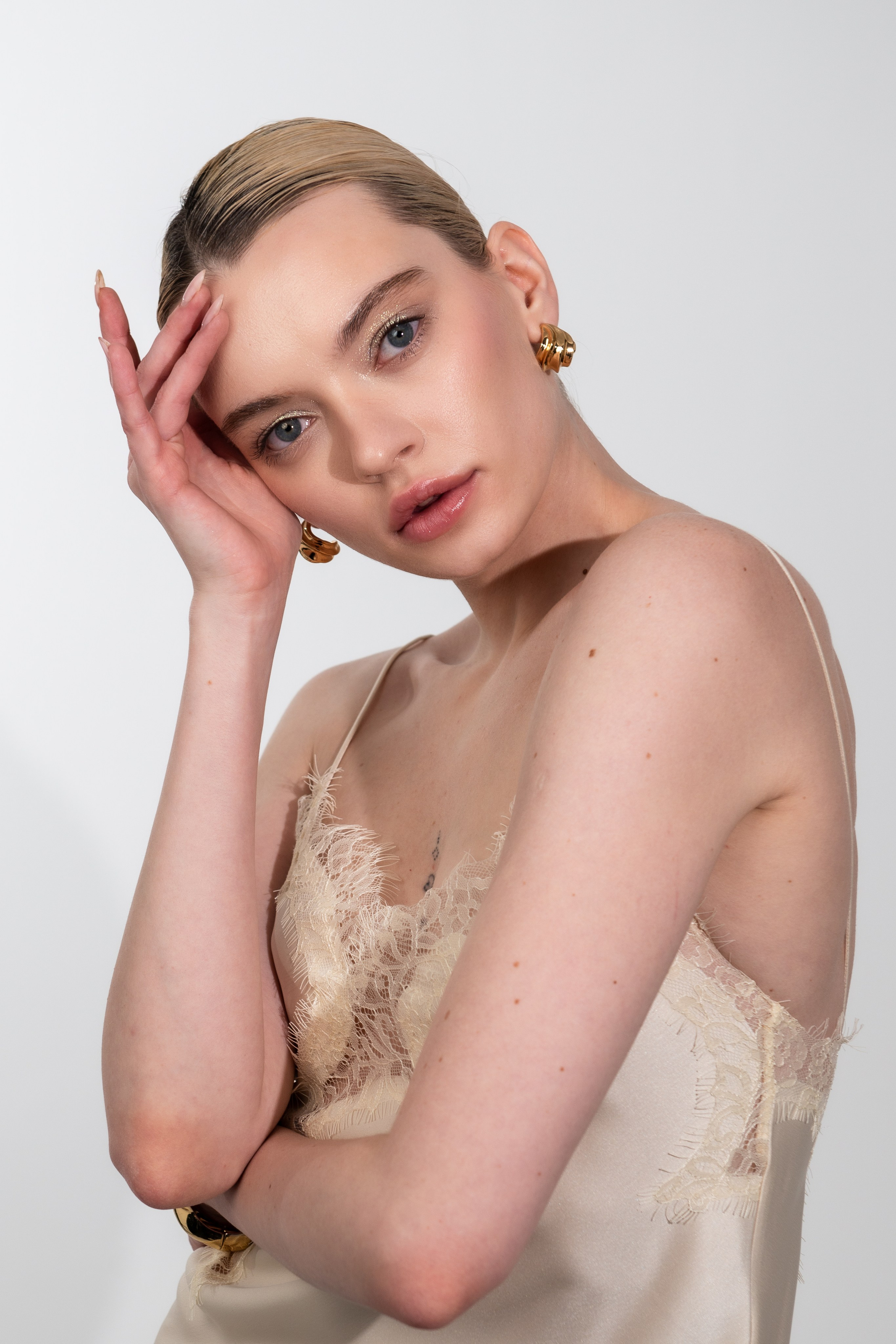 Aura Divina. JourneyUP Visuals