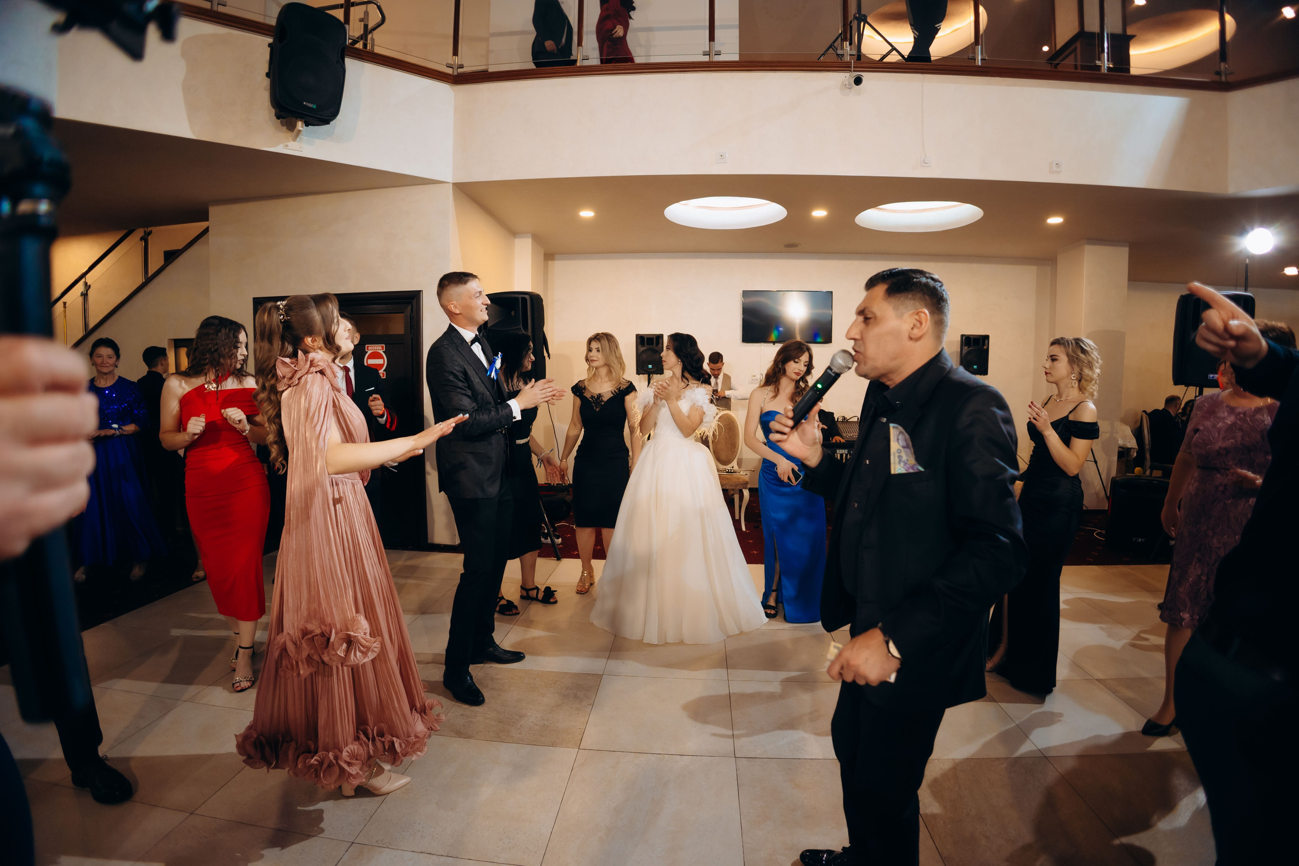 Loredana & Emilian – Ziua Nunții | Videografie - fotografie Botez Suceava, Iași, Botoșani. Servicii foto-video profesionale, pentru momente de neuitat